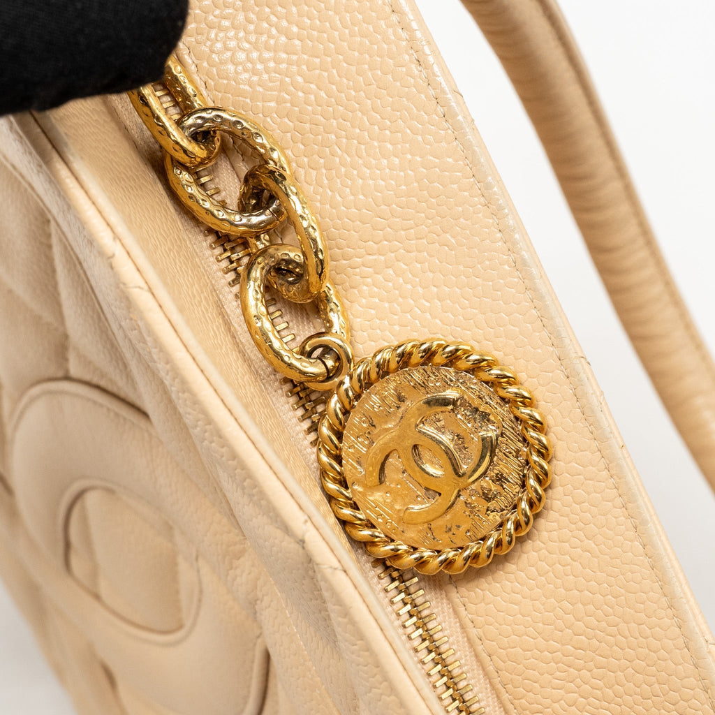 chanel-vintage-medallion-tote-bag-caviar-beige-ghw-1