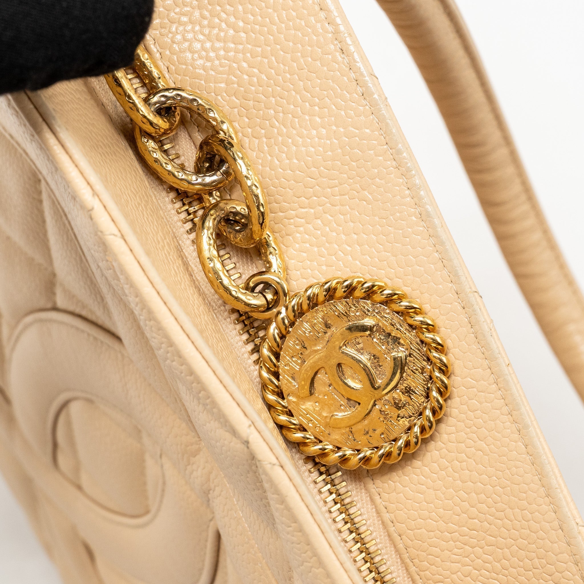 chanel-vintage-medallion-tote-bag-caviar-beige-ghw-1
