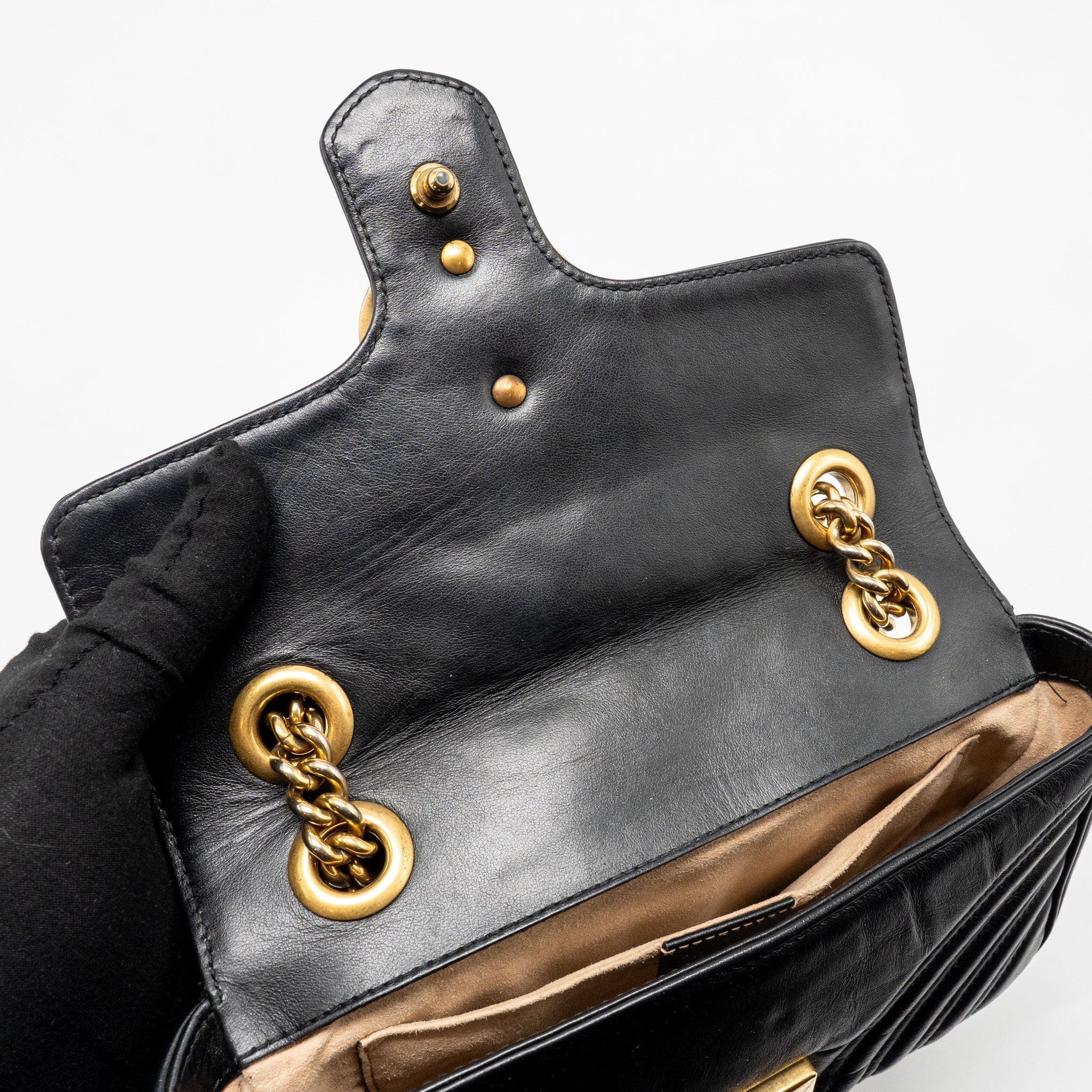 gucci-small-gg-marmont-shoulder-bag-calfskin-black-ghw-copy