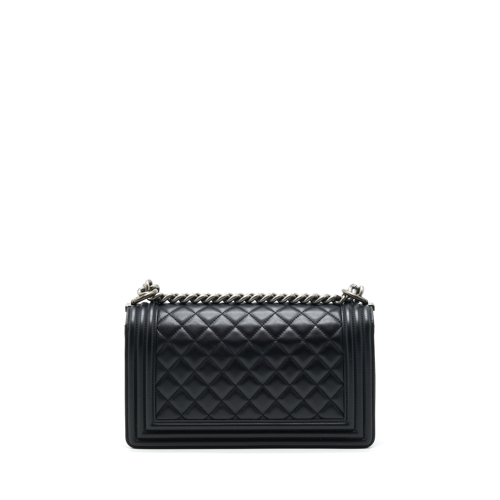 chanel-medium-boy-calfskin-black-ruthenium-hardware