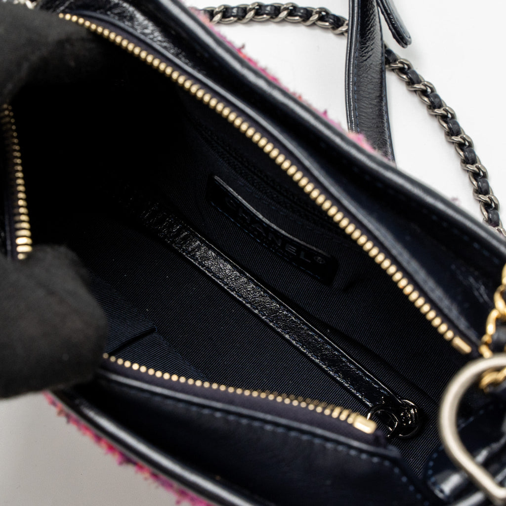 chanel-small-gabrielle-hobo-bag-tweed-calfskin-multicolour-multicolour-hardware