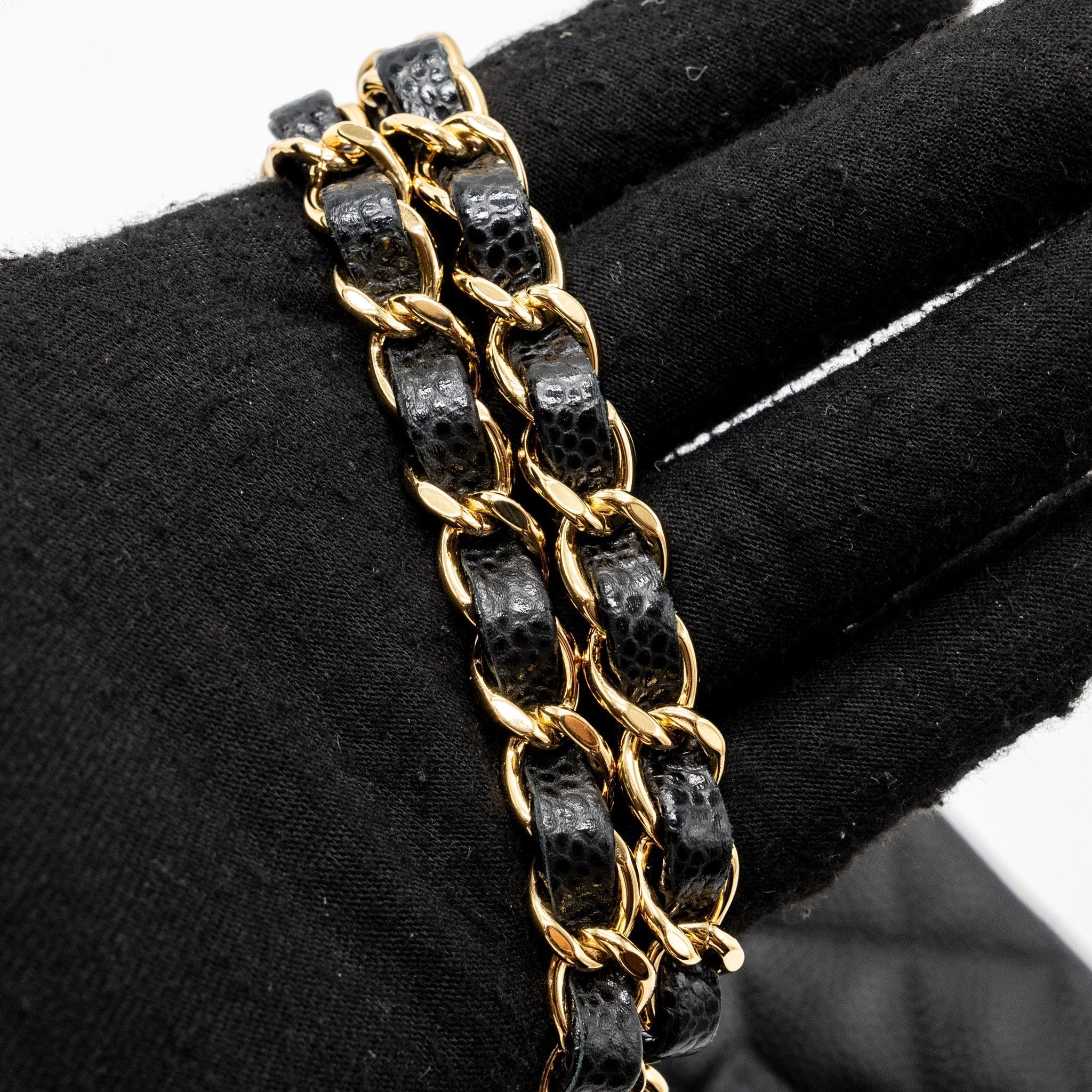 chanel-medium-classic-double-flap-bag-caviar-black-ghw-14