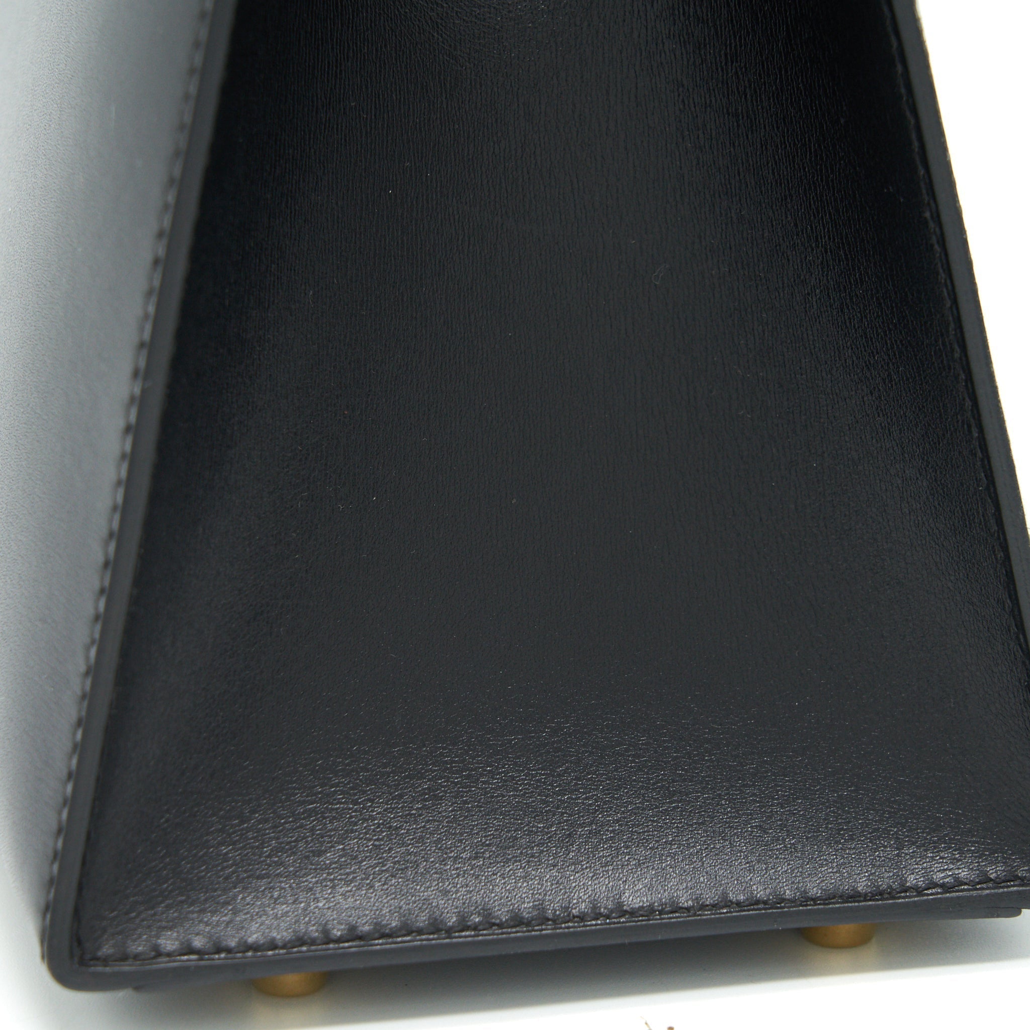 hermes-kelly32-box-leather-black-ghw-stamp-square-c-1