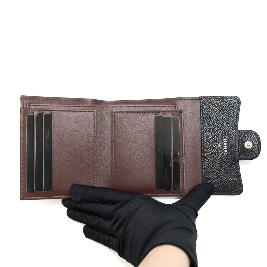 chanel-classic-small-compact-wallet