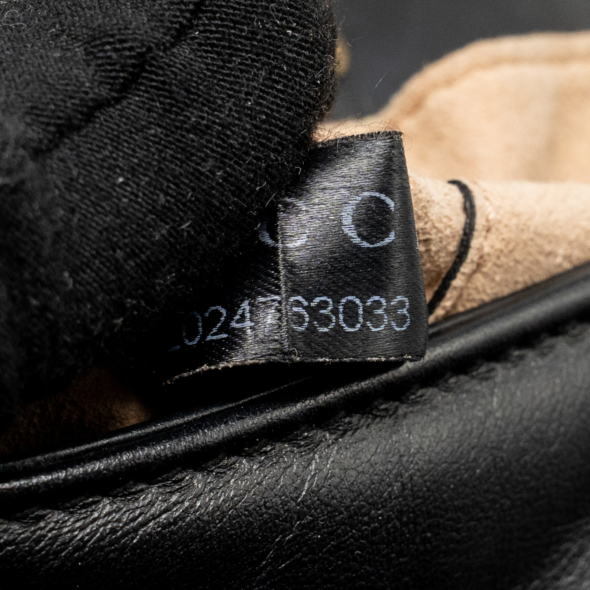 gucci-small-gg-marmont-shoulder-bag-calfskin-black-ghw-copy