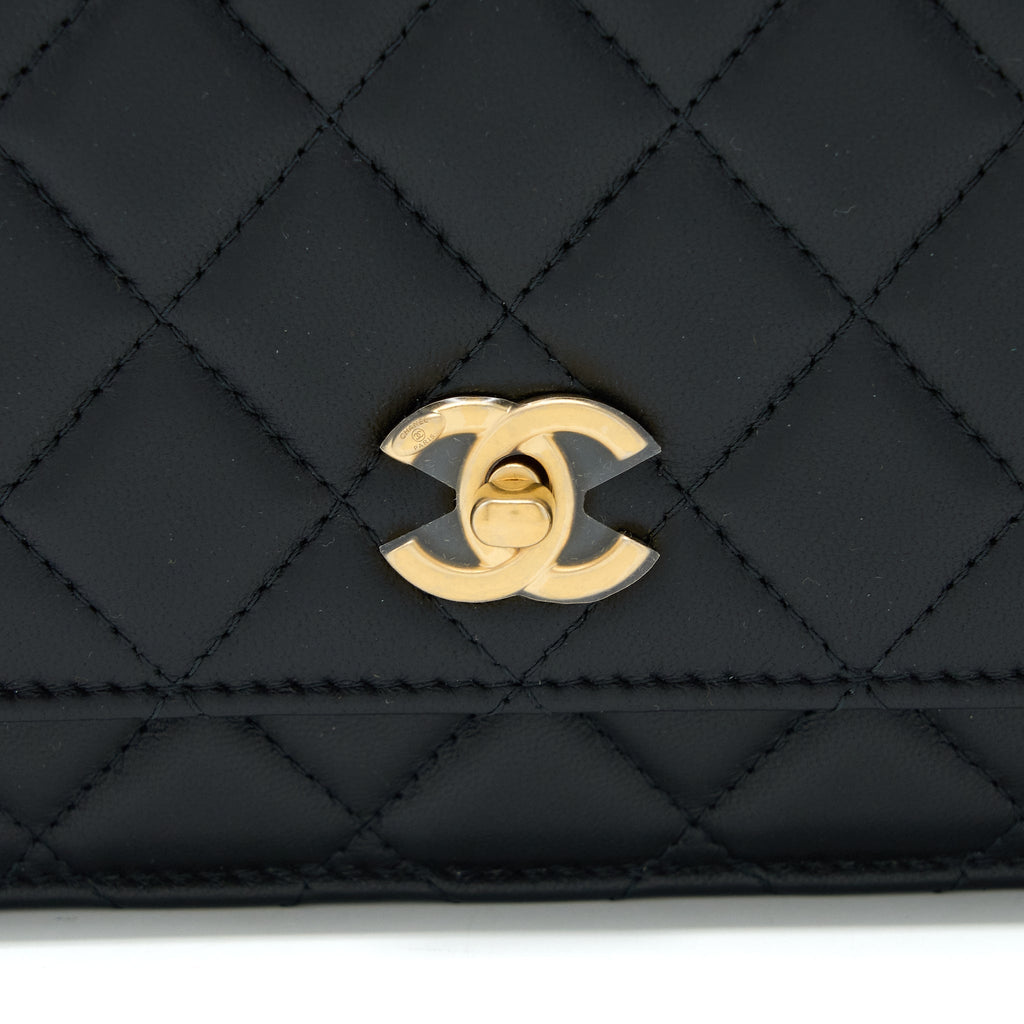 chanel-pearl-crush-wallet-on-chain-lambskin-black-ghw-microchip-5