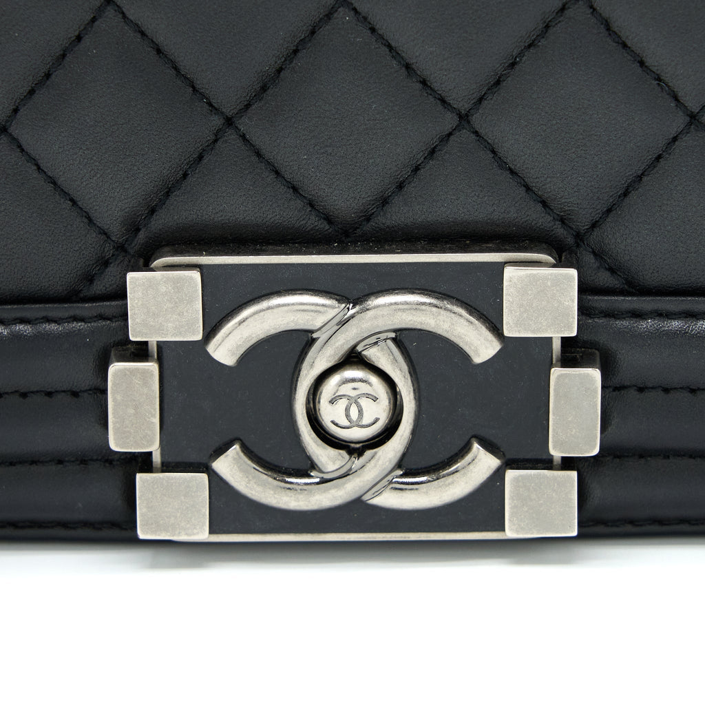 chanel-medium-boy-bag-lambskin-black-ruthenium-enamel-shw