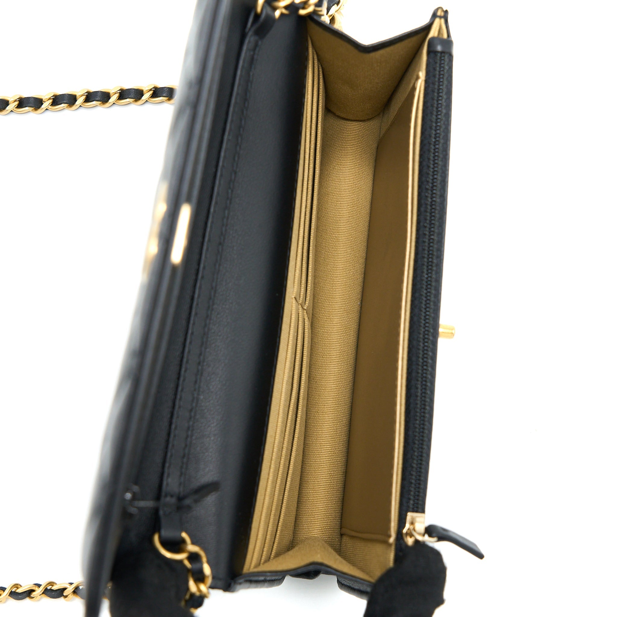 chanel-pearl-crush-wallet-on-chain-lambskin-black-ghw-microchip-5
