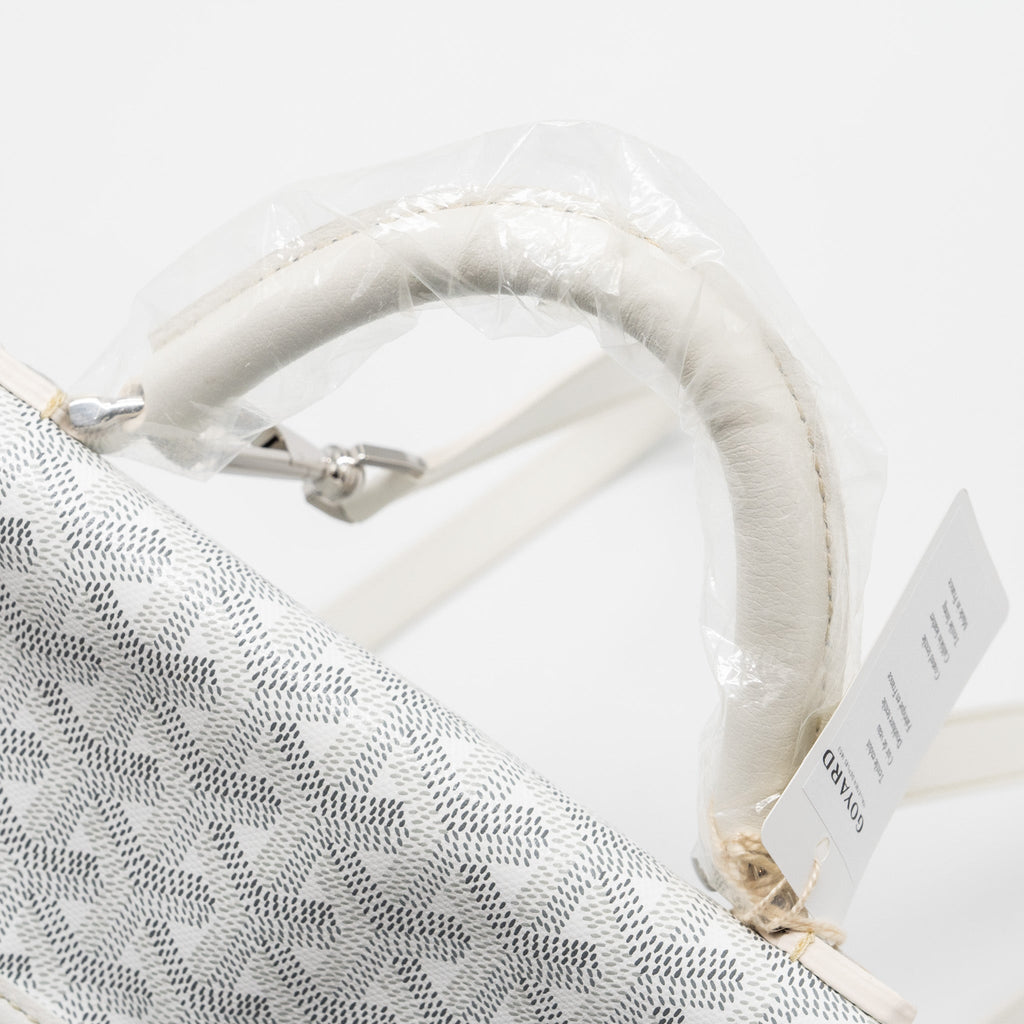 goyard-saint-leger-backpack-goyardine-canvas-white-shw