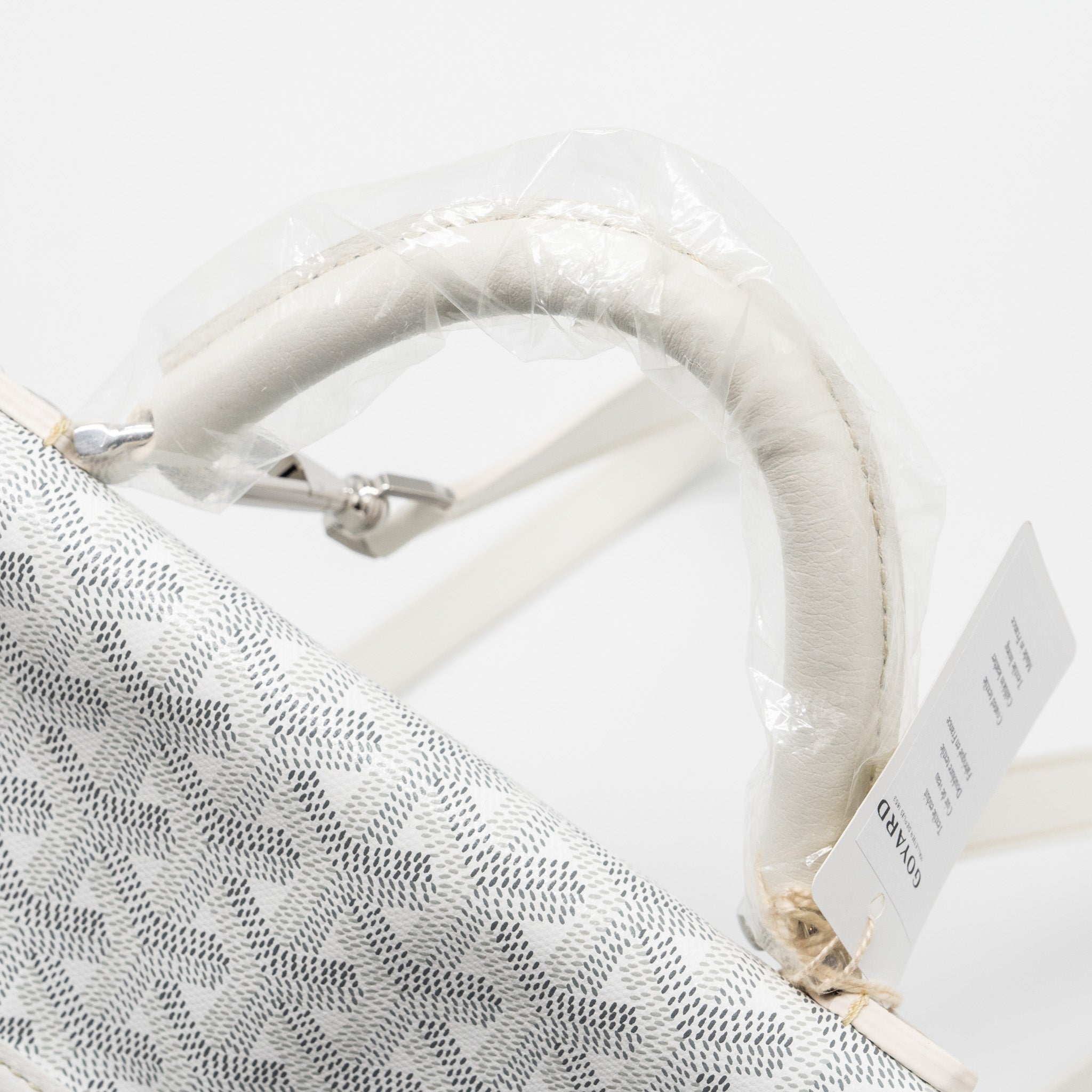 goyard-saint-leger-backpack-goyardine-canvas-white-shw