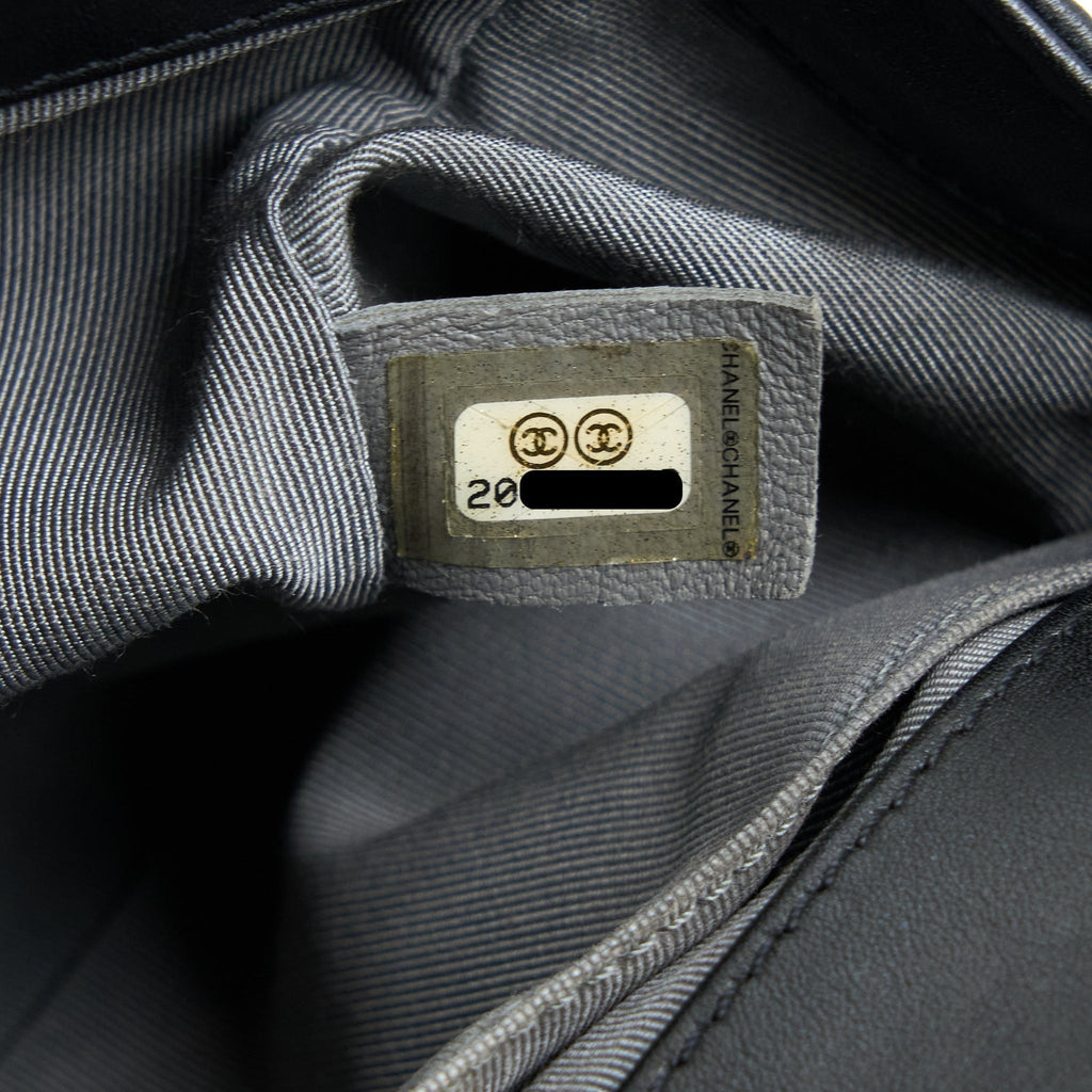 chanel-medium-boy-bag-lambskin-black-ruthenium-enamel-shw