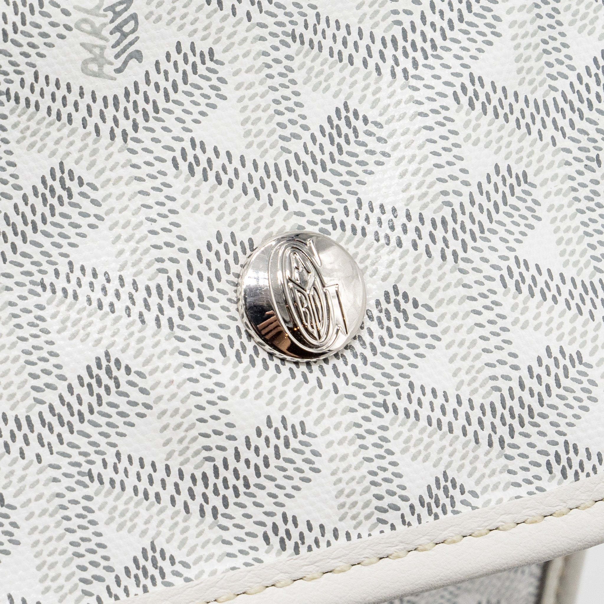 goyard-saint-leger-backpack-goyardine-canvas-white-shw