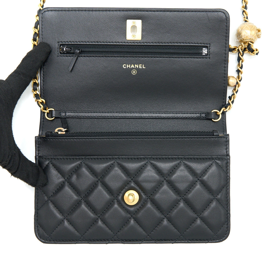 chanel-pearl-crush-wallet-on-chain-lambskin-black-ghw-microchip-5