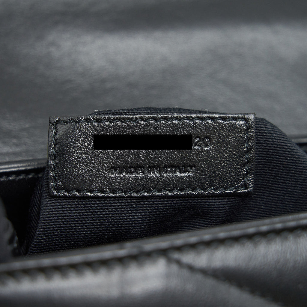 saint-laurent-toy-lou-lou-in-black-ghw