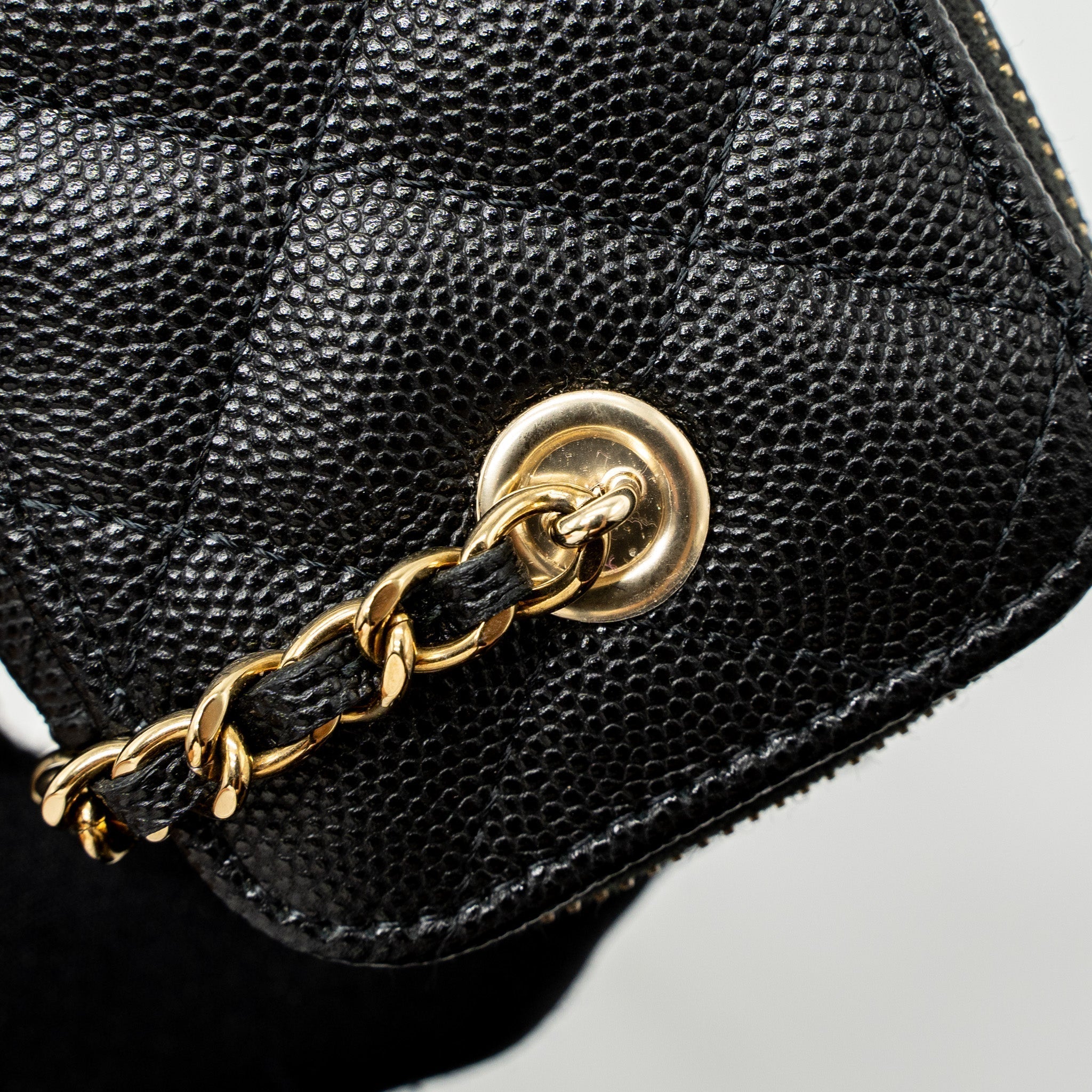 chanel-mini-vanity-with-chain-caviar-black-lghw-microchip-1