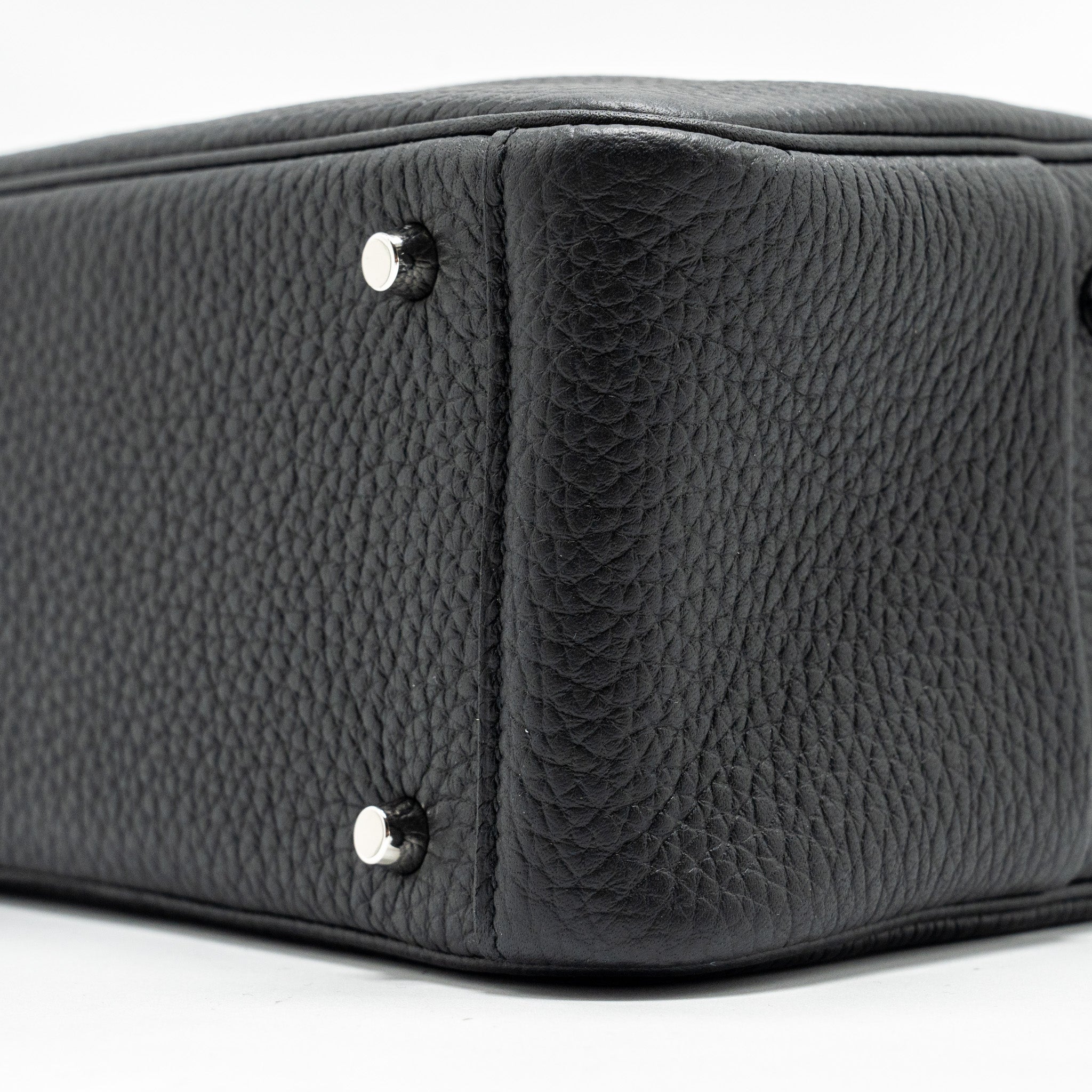 hermes-mini-lindy-clemence-black-shw-stamo-u