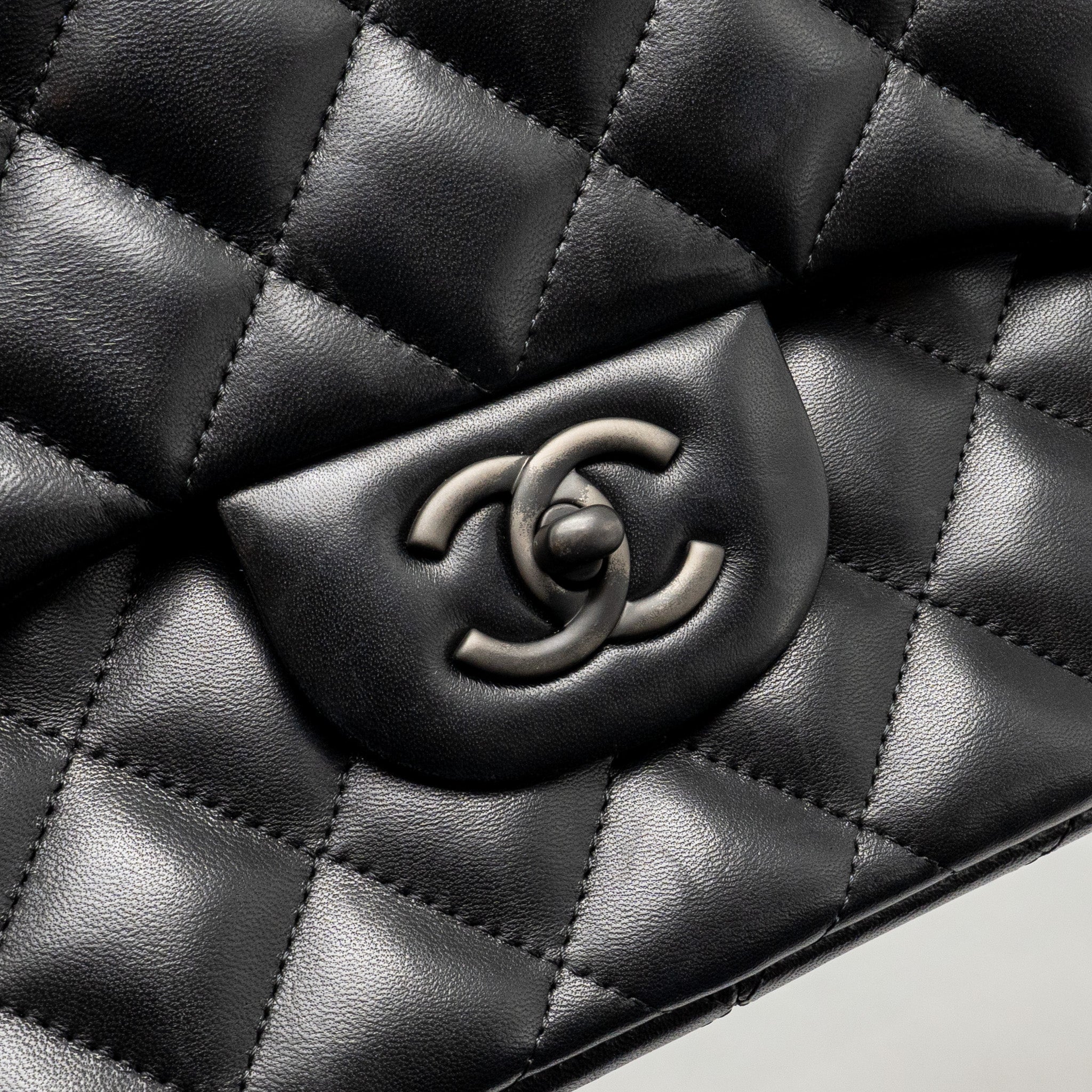 chanel-jumbo-classic-double-flap-bag-lambskin-so-black-copy