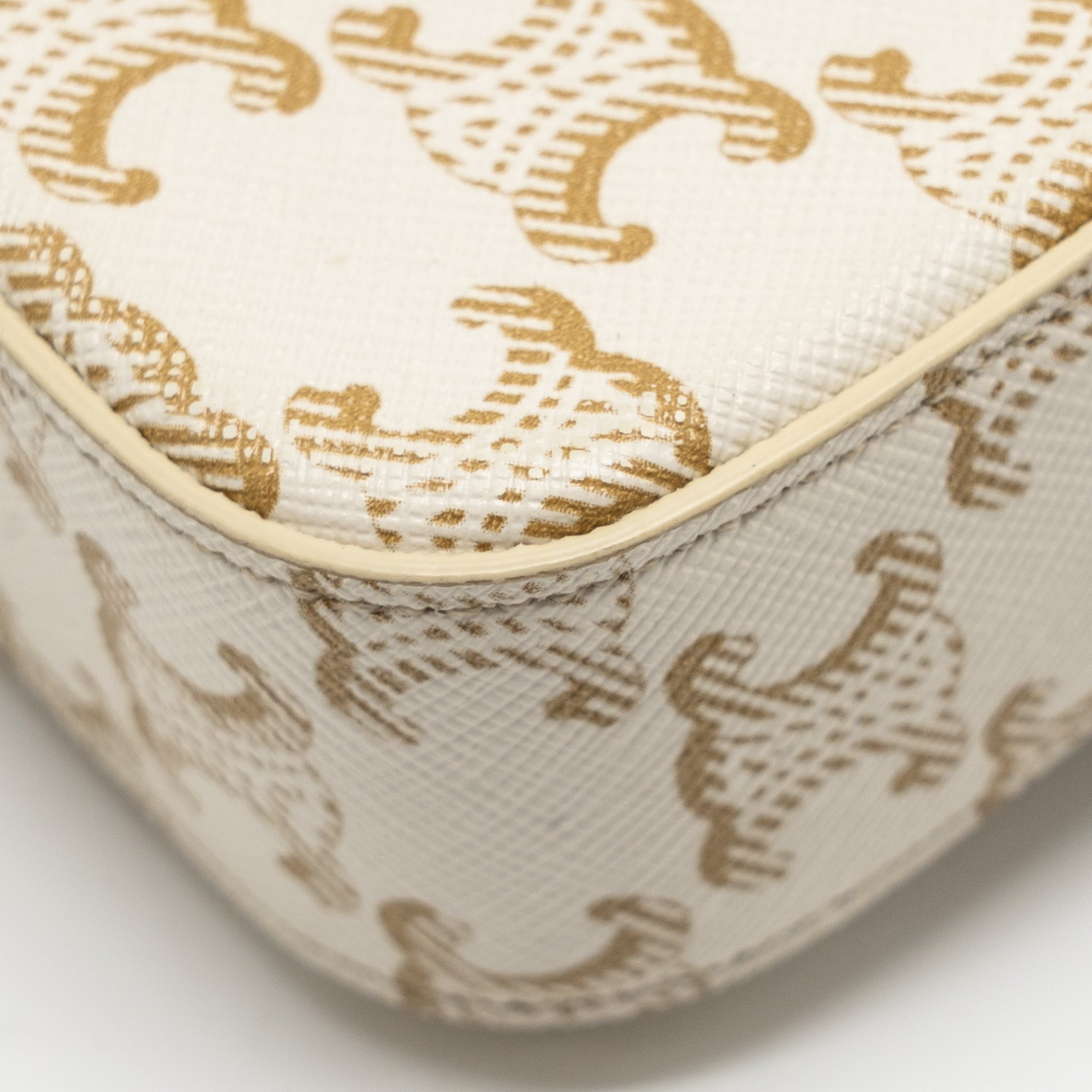 celine-triomphe-shouder-bag-triomphe-canvas-calfskin-white-ghw