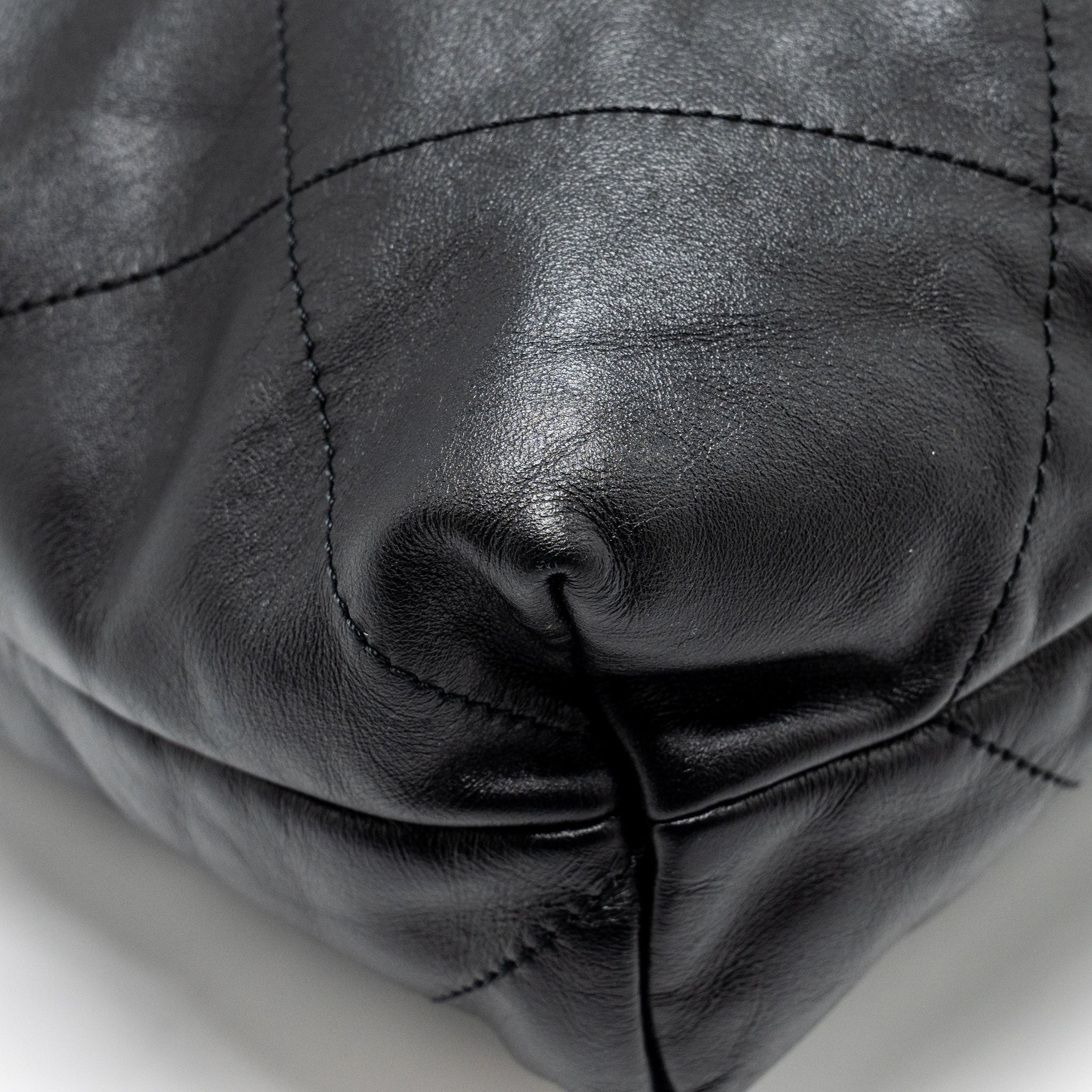 chanel-medium-22-bag-calfskin-black-shw-microchip