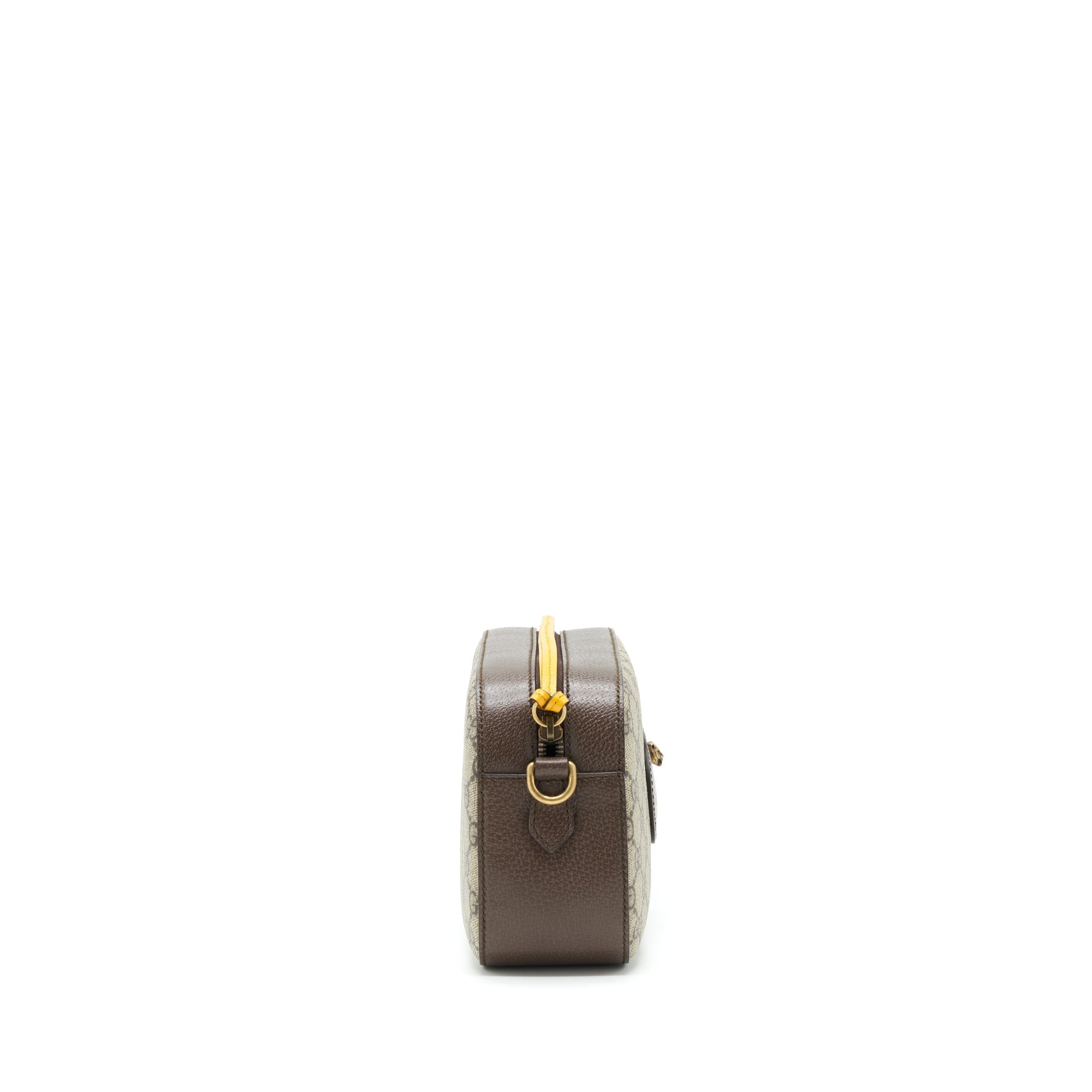 gucci-gg-supreme-camera-crossbody-bag