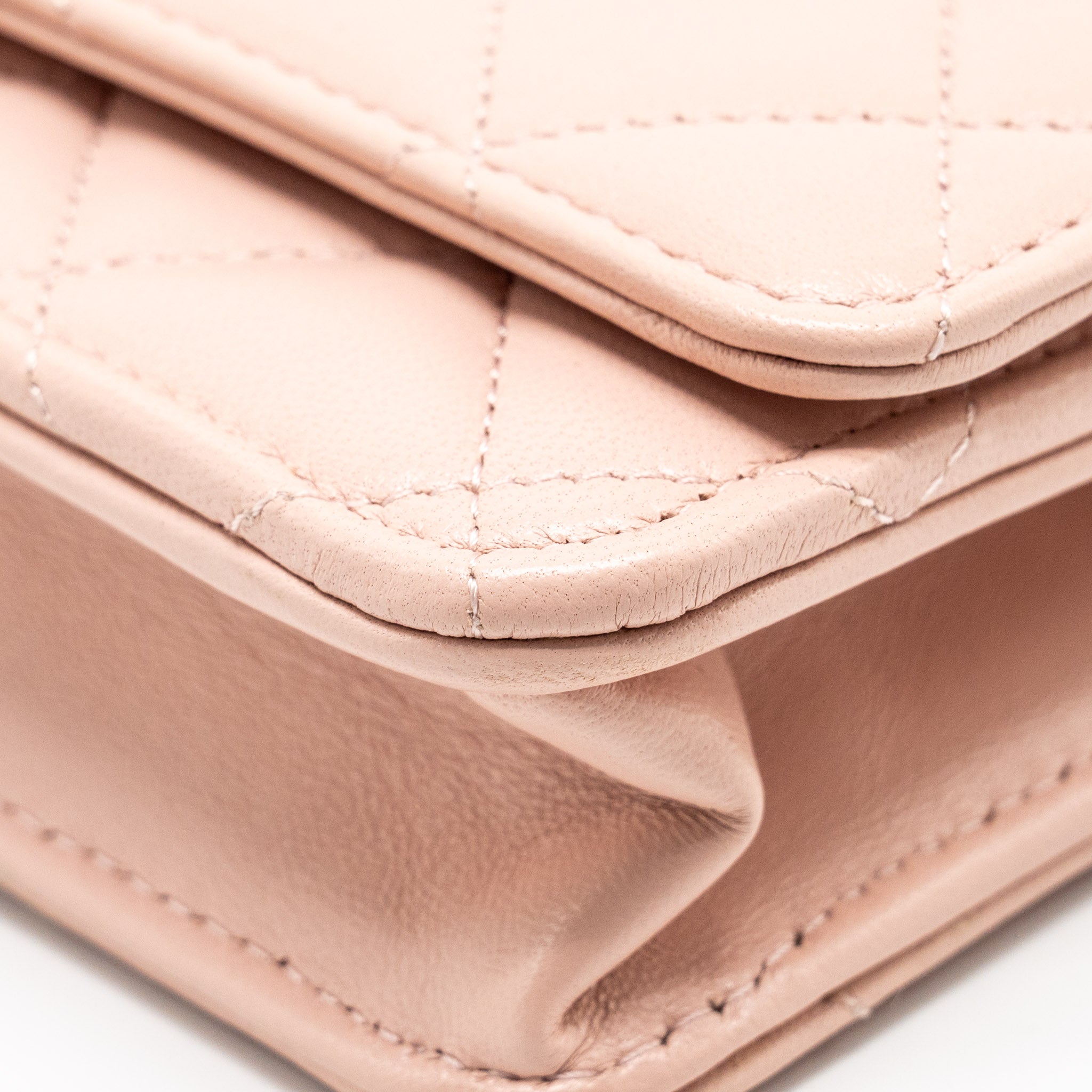 chanel-trendy-cc-quilted-wallet-on-chain-lambskin-light-pink-lghw
