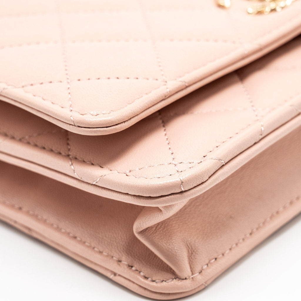 chanel-trendy-cc-quilted-wallet-on-chain-lambskin-light-pink-lghw