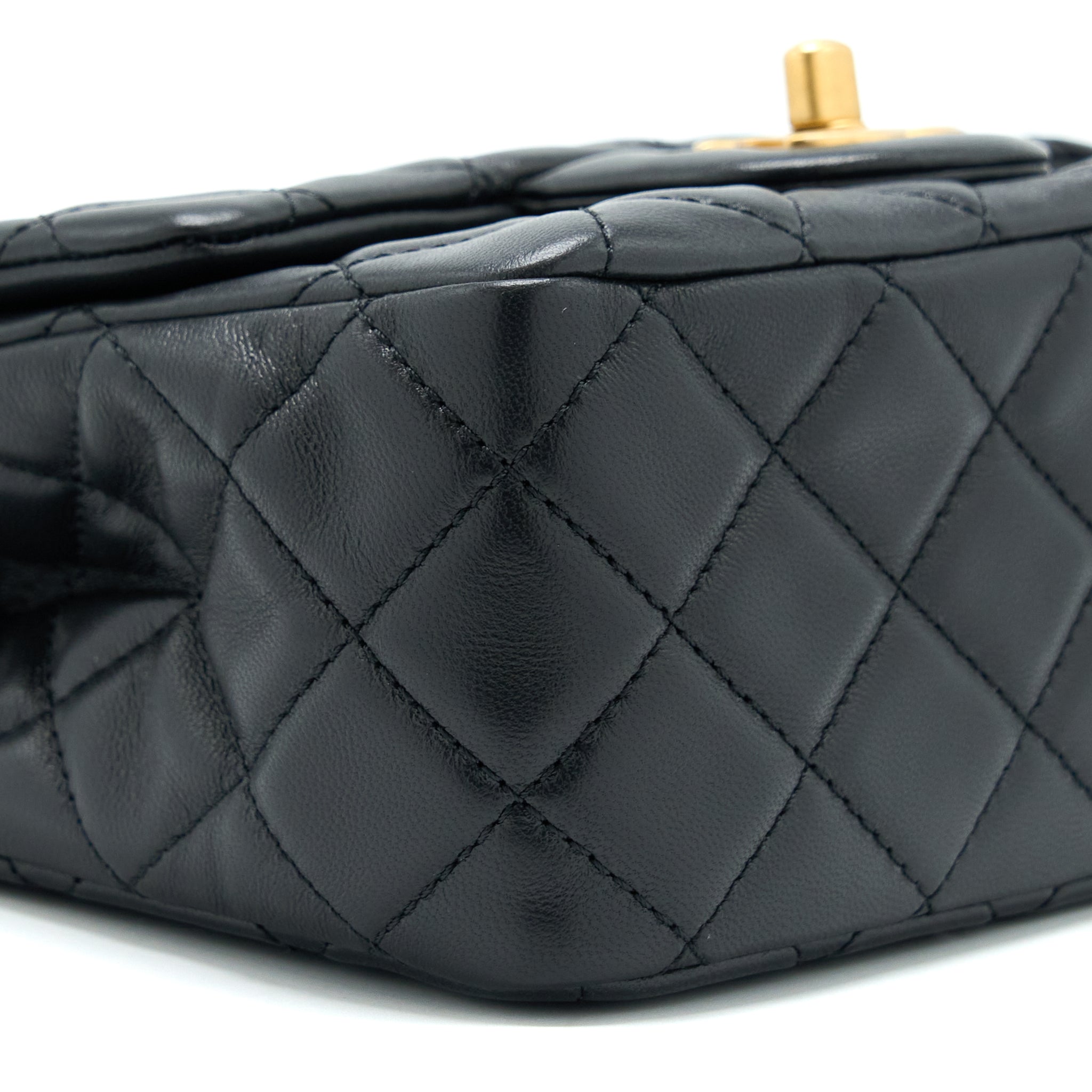 chanel-pearl-crush-mini-square-lambskin-black-brushed-ghw-microchip