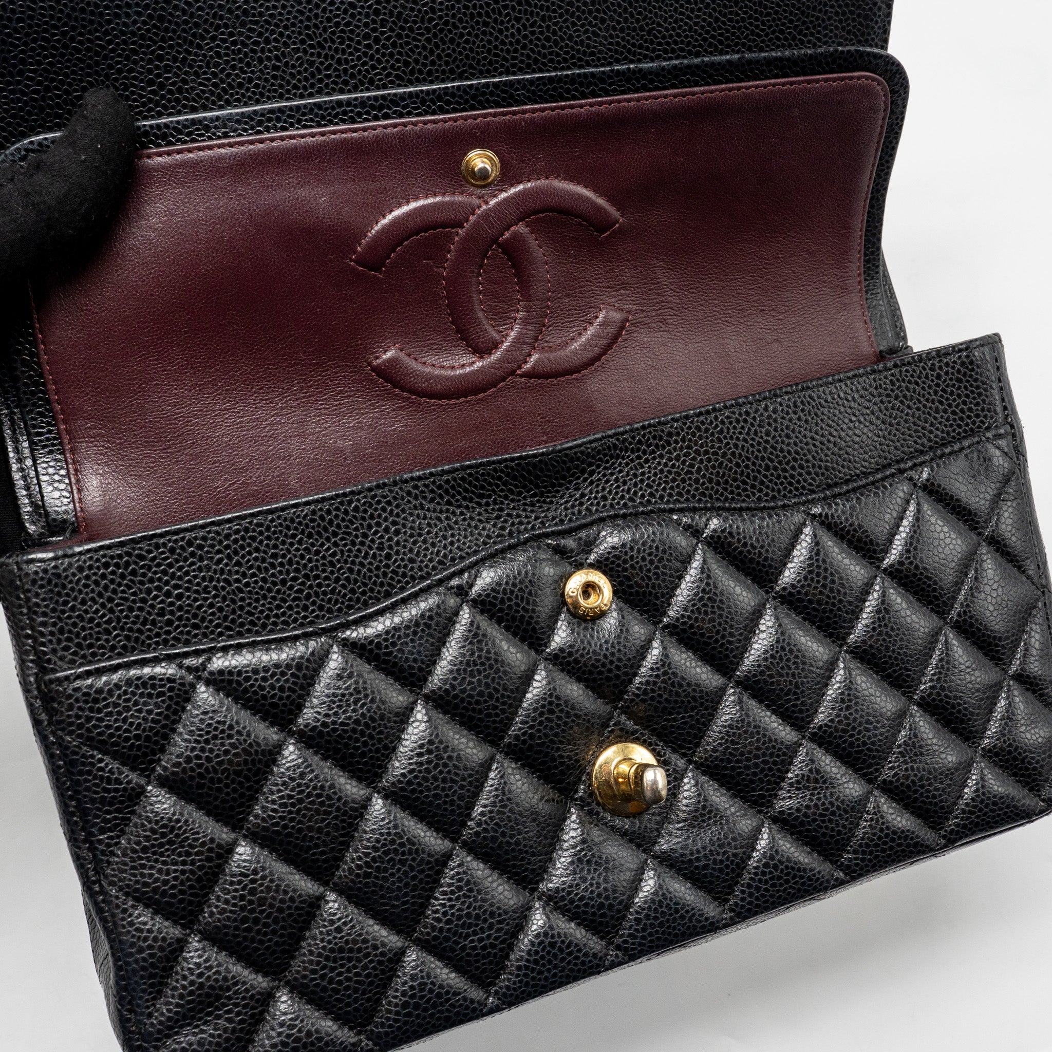 chanel-medium-classic-double-flap-bag-caviar-black-ghw-33