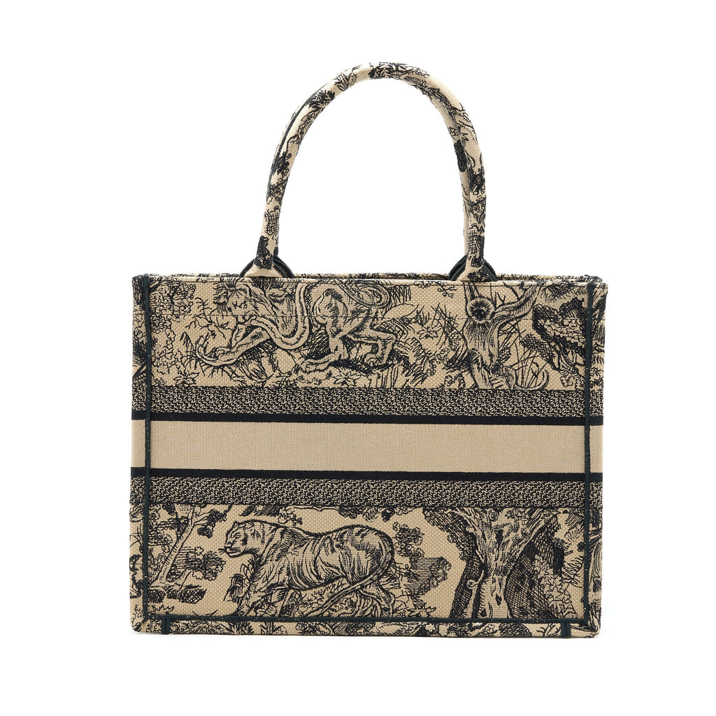 dior-medium-dior-book-tote-beige-toile-de-joey-embroidery
