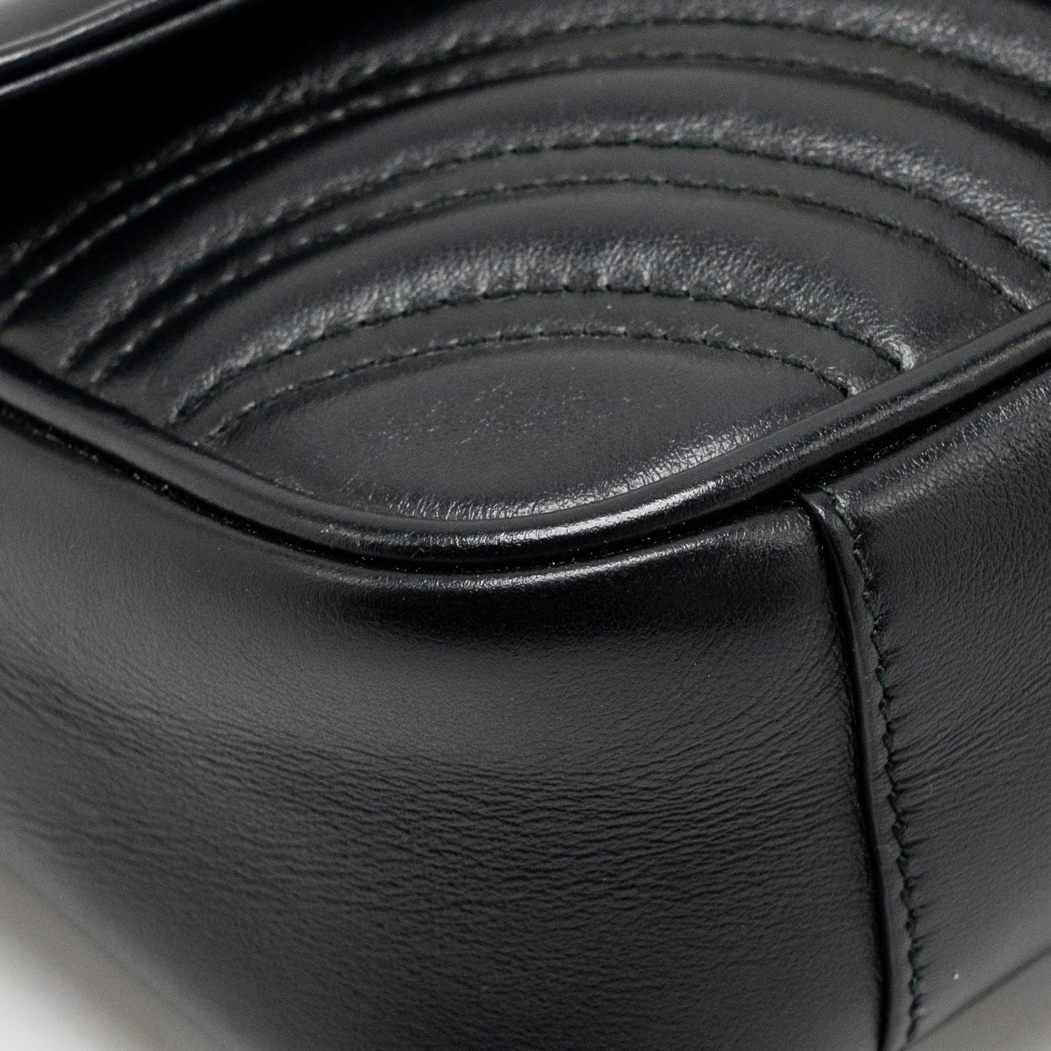 gucci-mini-gg-marmont-shoulder-bag-calfskin-black-ghw-3