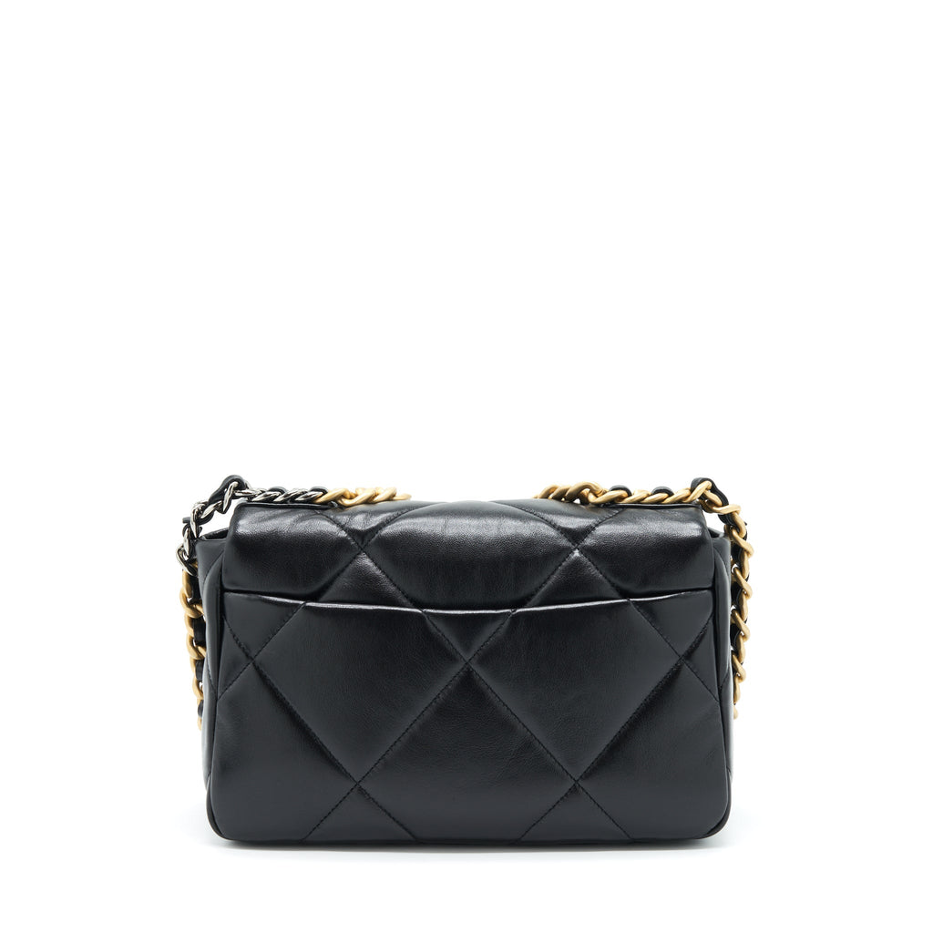 chanel-small-19-bag-lambskin-black-ghw-microchip-1