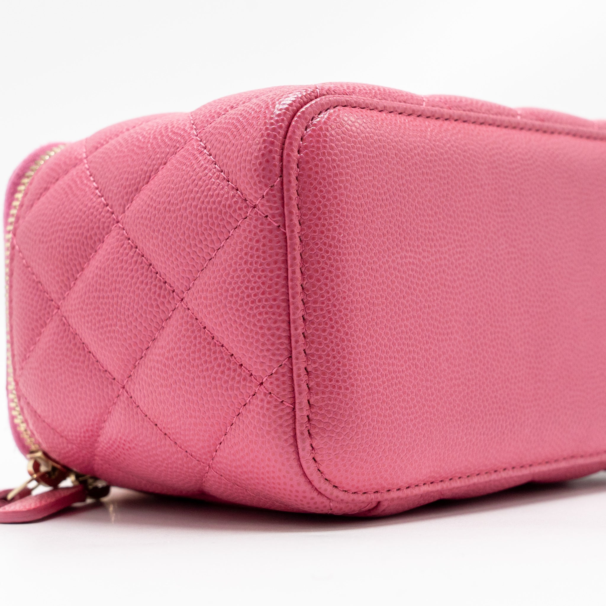 chanel-long-vanity-case-with-chain-caviar-hot-pink-lghw