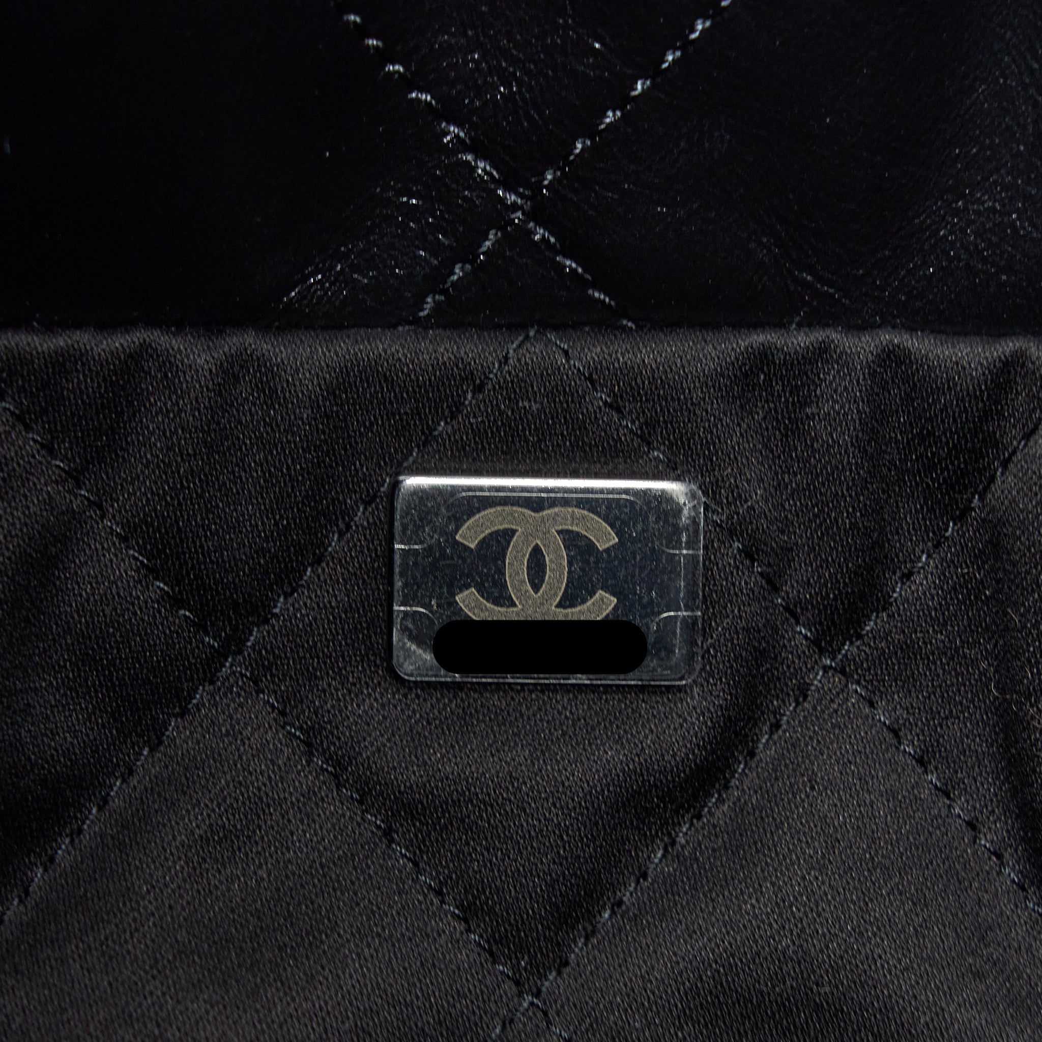 chanel-medium-22-bag-shiny-calfskin-so-black-with-black-hardware-microchip