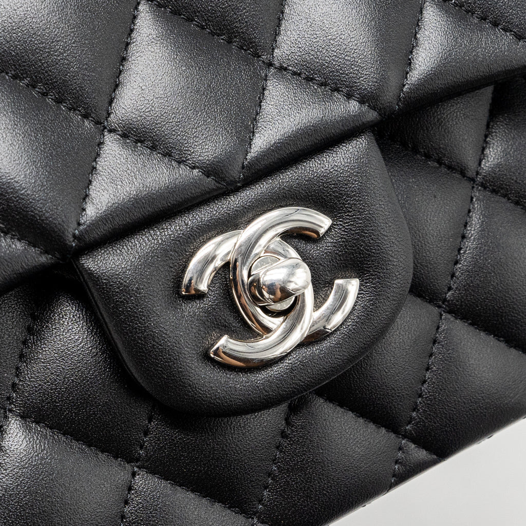 chanel-small-classic-double-flap-bag-lambskin-black-shwmicrochip