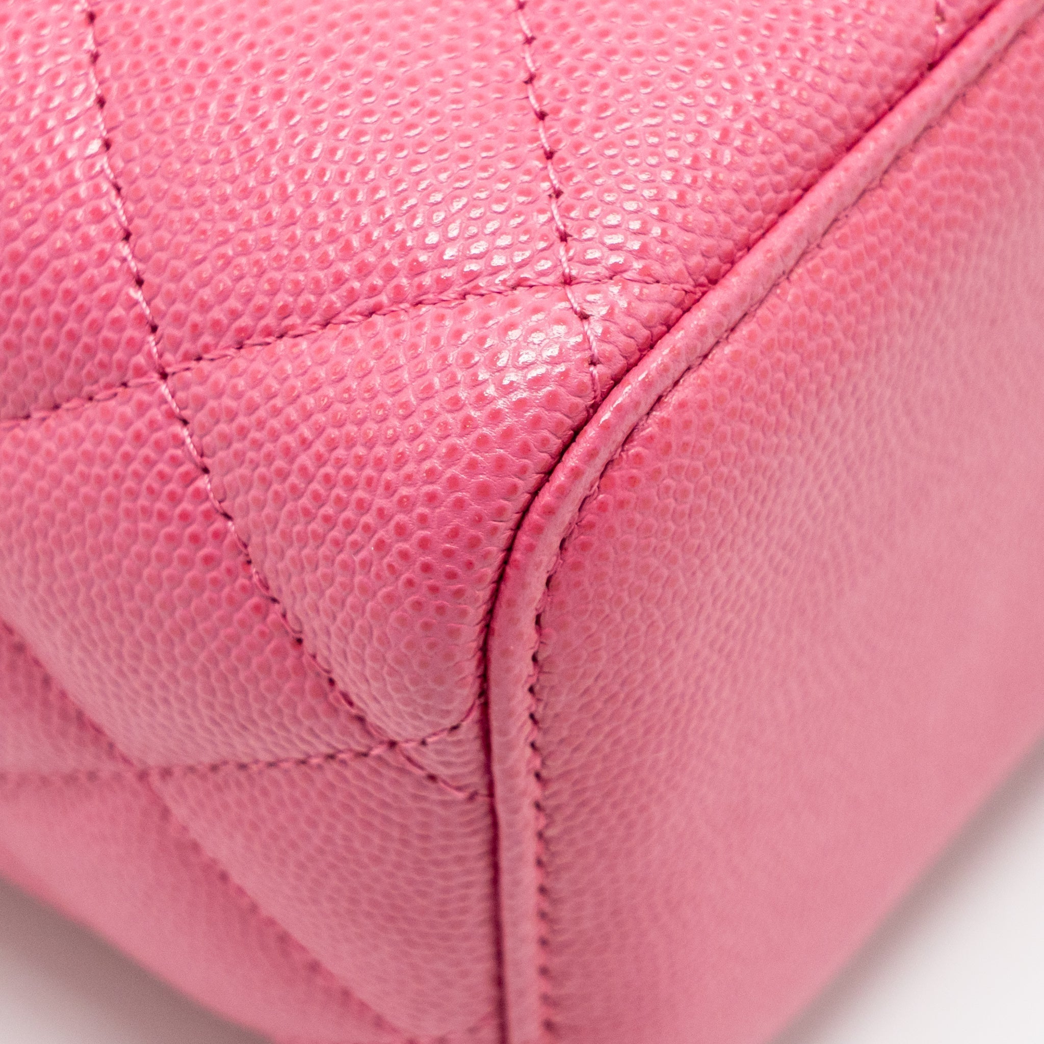 chanel-long-vanity-case-with-chain-caviar-hot-pink-lghw