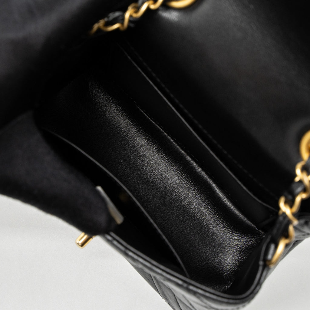 chanel-22k-retro-new-classic-square-mini-flap-bag-goatskin-black-brushed-ghw-microchip