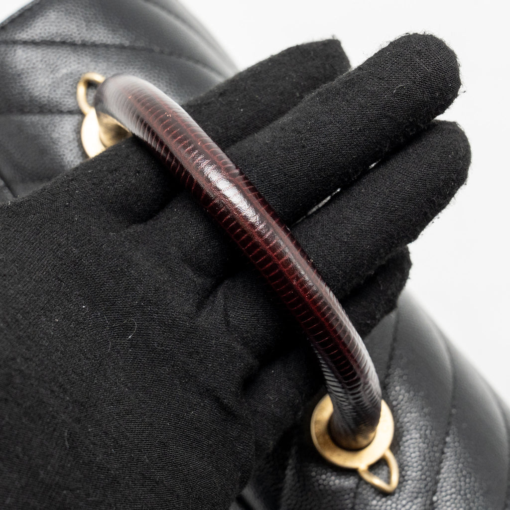 chanel-small-coco-handle-with-lizard-embossed-handle-chevron-caviar-black-ghw