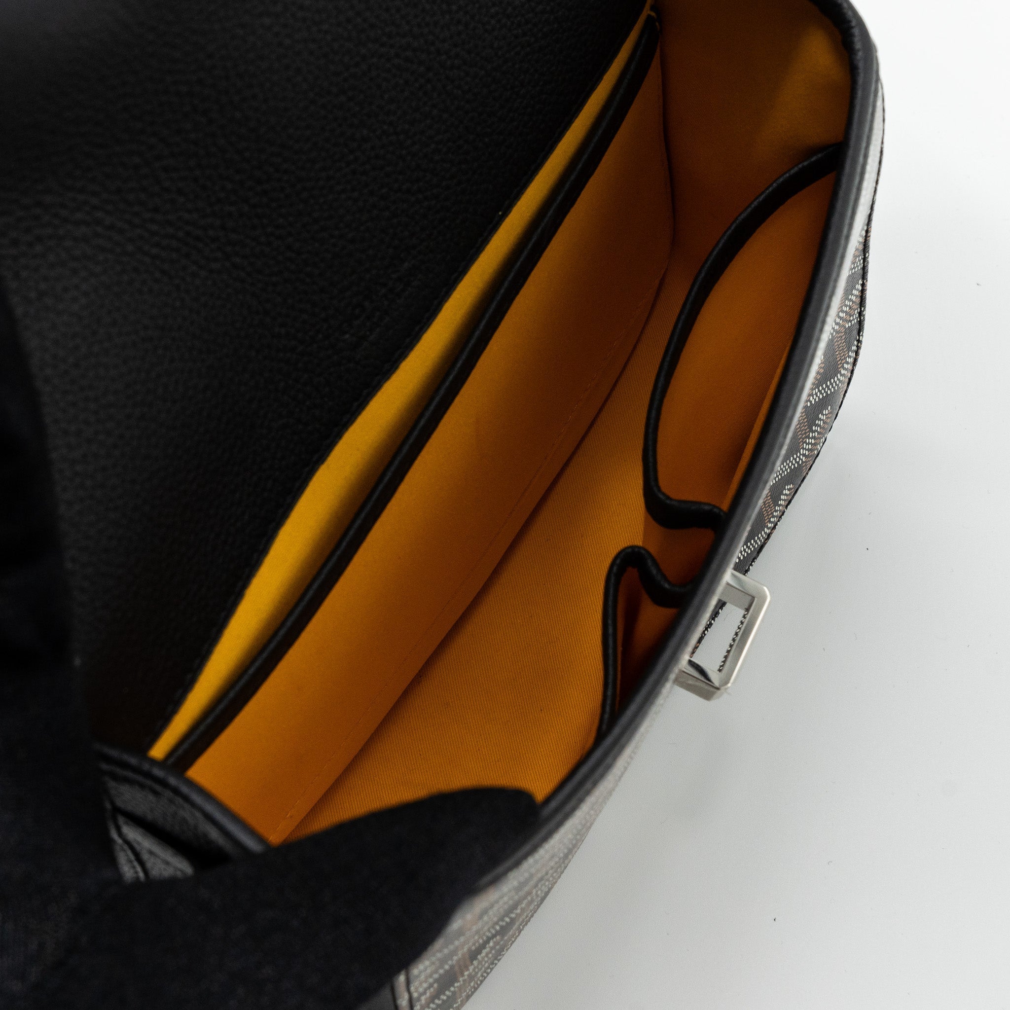 goyard-messenger-bag-calfskin-goyardine-canvas-black-shw