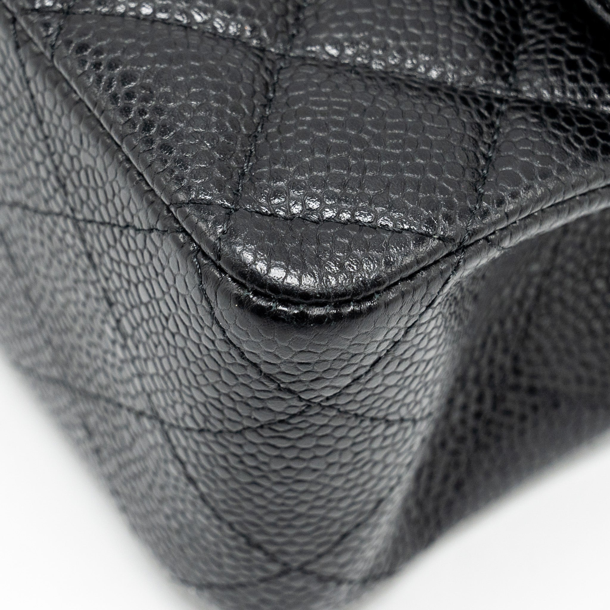 chanel-medium-classic-double-flap-bag-caviar-black-ghw-copy
