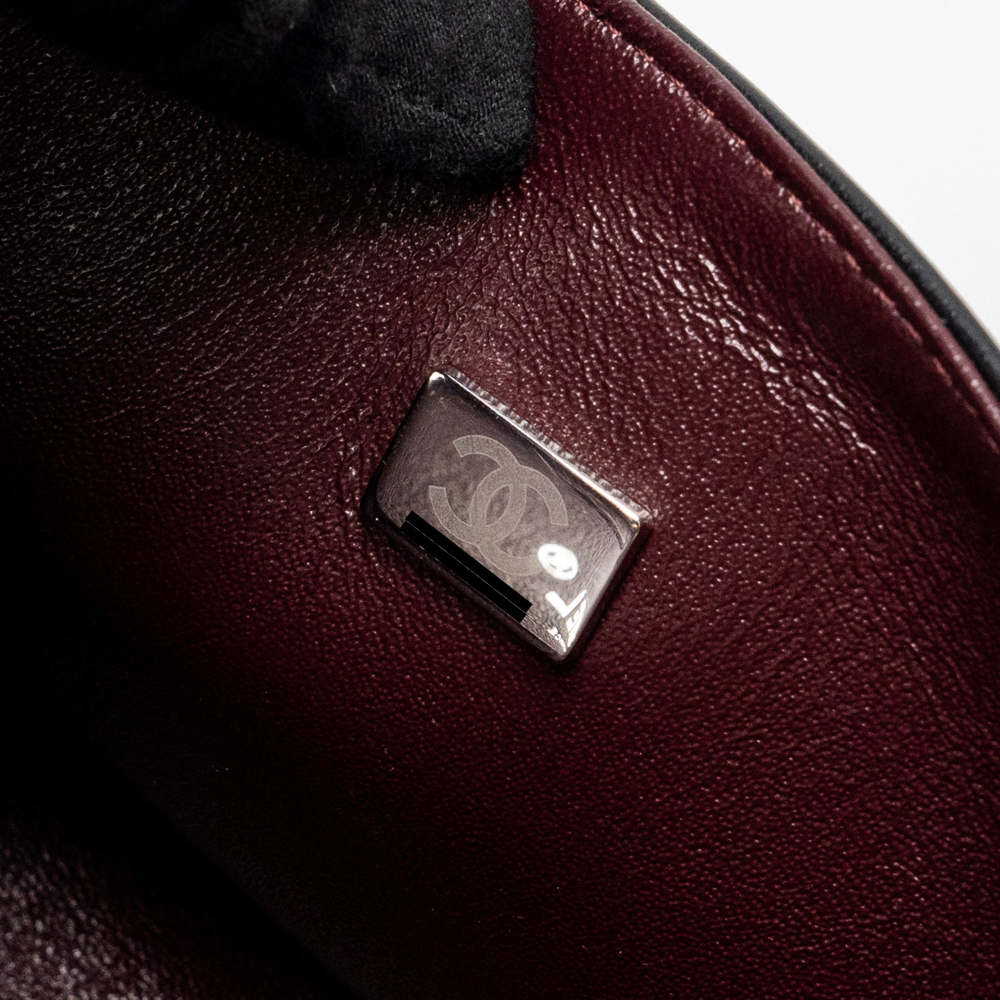chanel-small-classic-double-flap-bag-lambskin-black-shwmicrochip