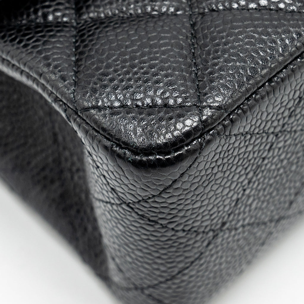 chanel-medium-classic-double-flap-bag-caviar-black-ghw-copy