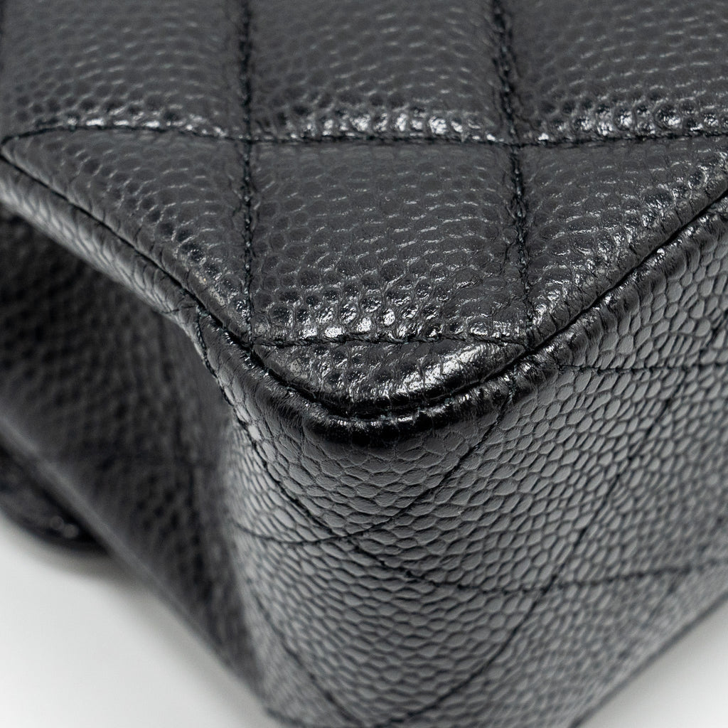 chanel-medium-classic-double-flap-bag-caviar-black-ghw-copy
