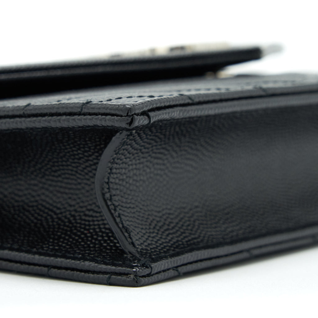 saint-laurent-ysl-cassandra-matelasse-envelope-chain-wallet-grained-calfskin-black-shw