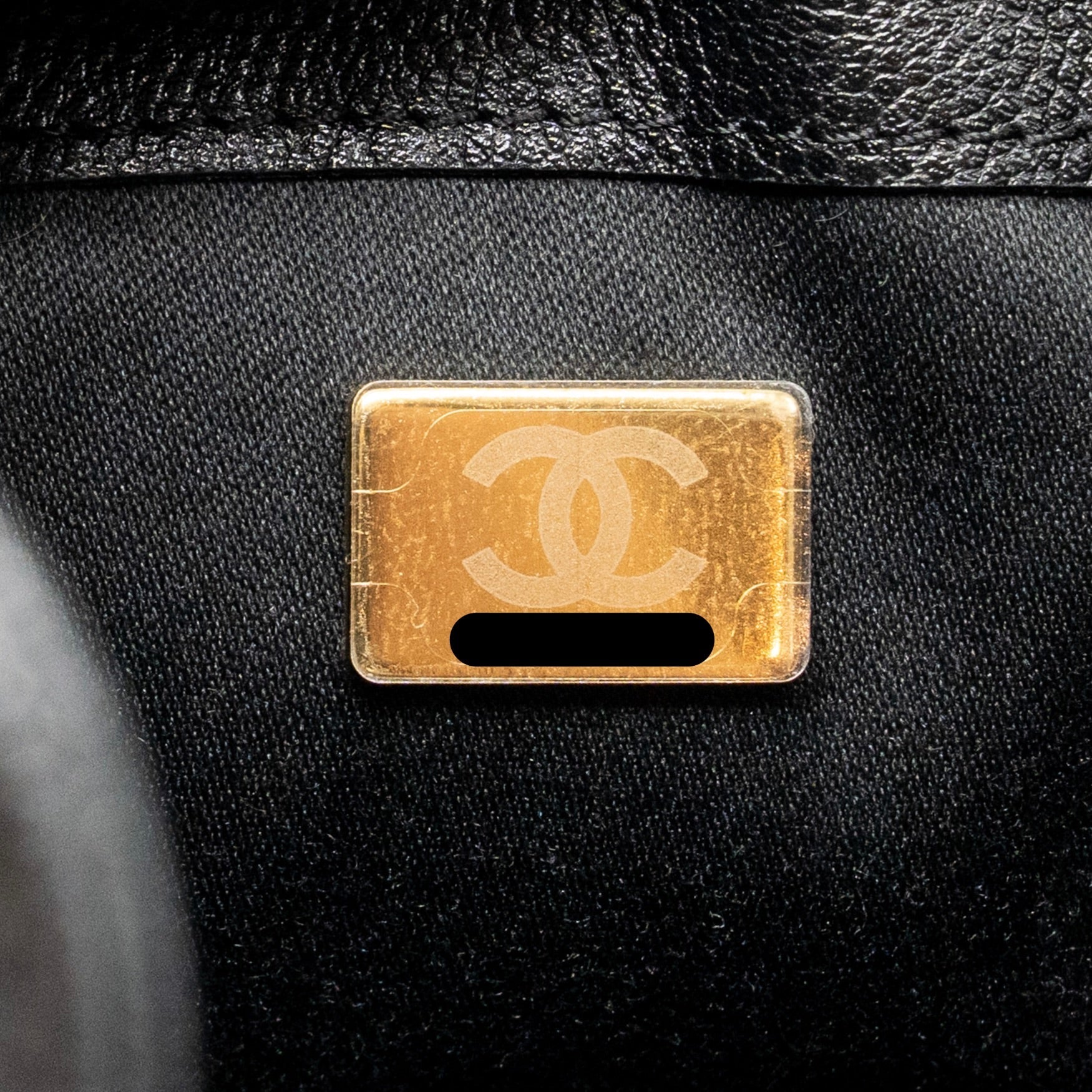 chanel-25-small-handbag-grained-calfskin-black-ghw-microchip-copy