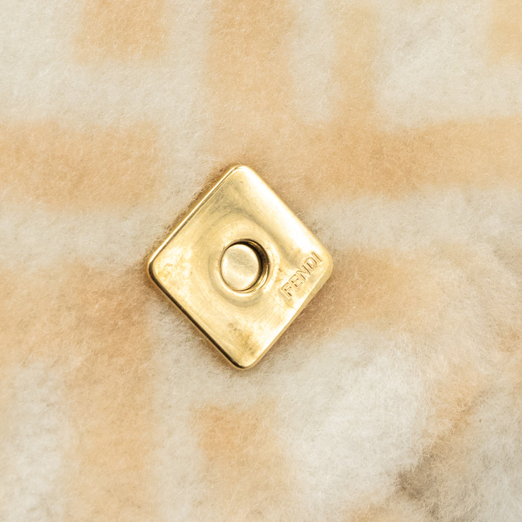 fendi-mini-baguette-sheepskin-beige-white-ghw