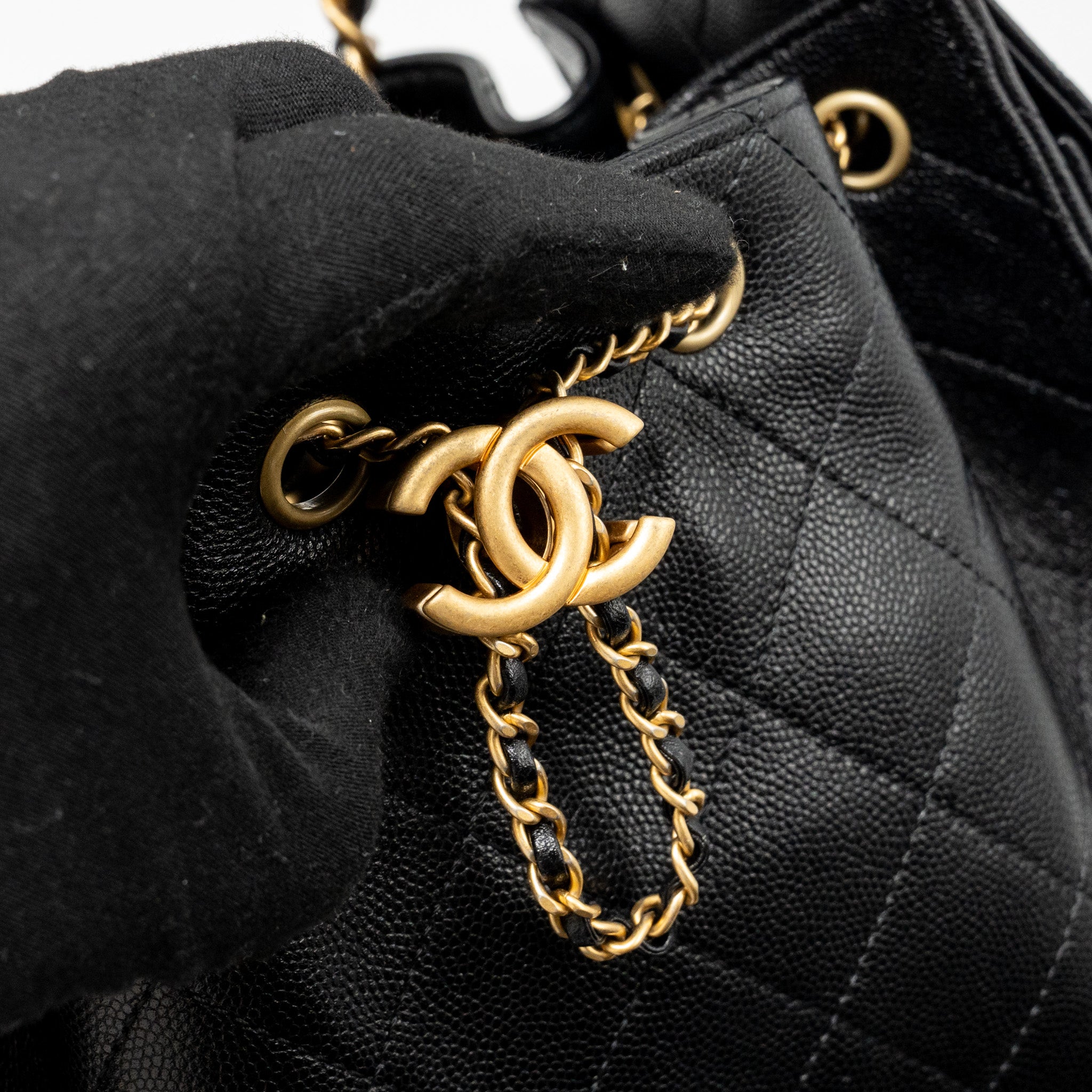 chanel-25-small-handbag-grained-calfskin-black-ghw-microchip-copy