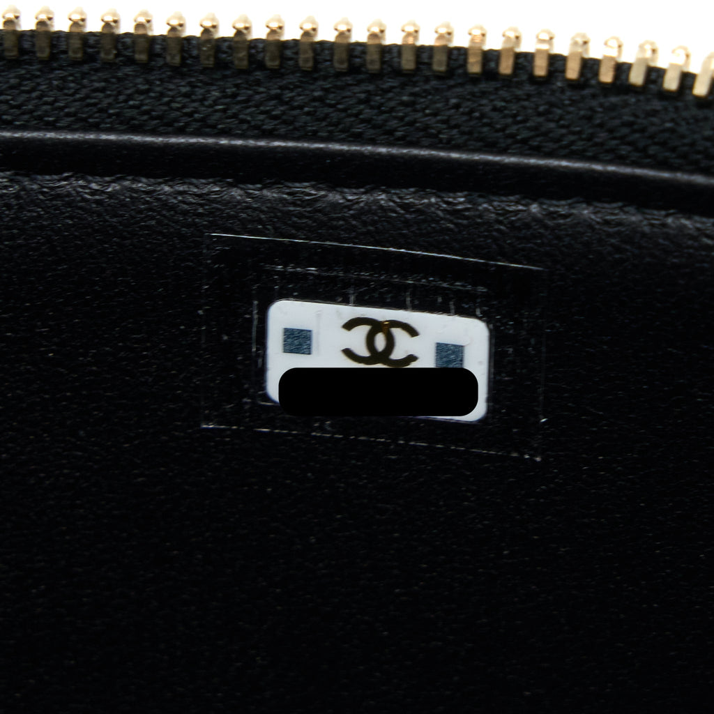 chanel-23p-coco-love-long-vanity-caviar-black-brushed-ghw-microchip