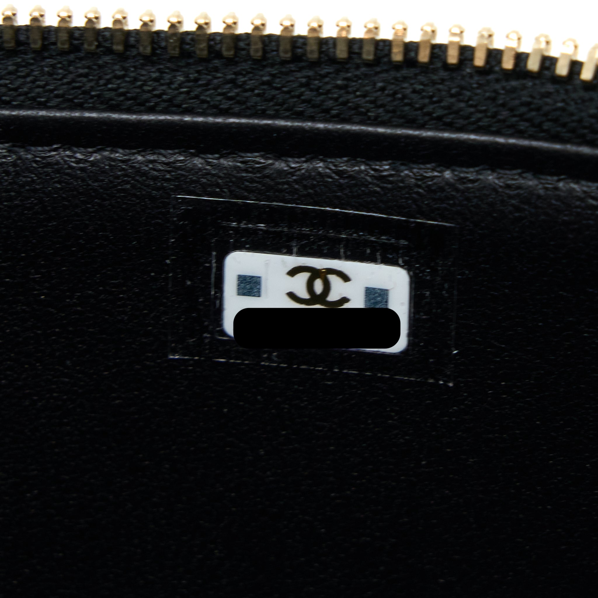 chanel-23p-coco-love-long-vanity-caviar-black-brushed-ghw-microchip