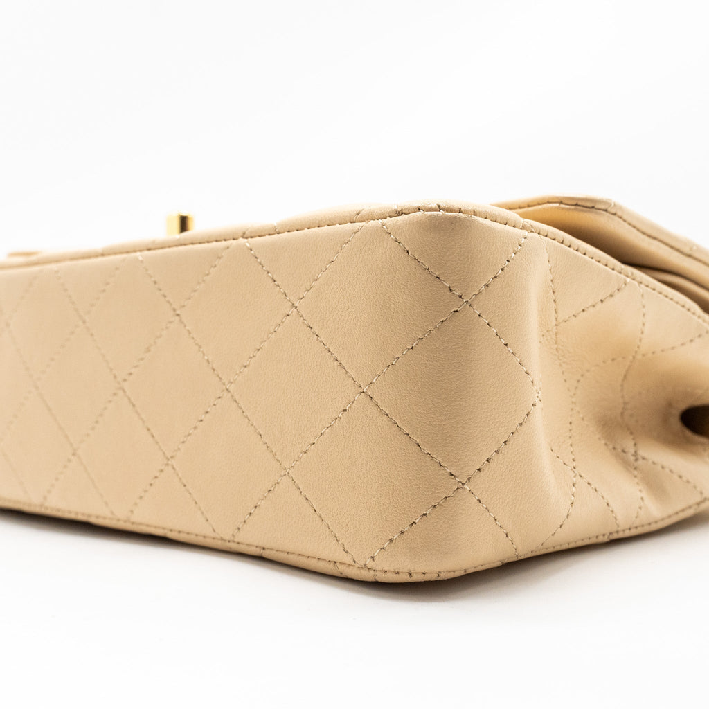 chanel-medium-classic-double-flat-bag-lambskin-beige-ghw
