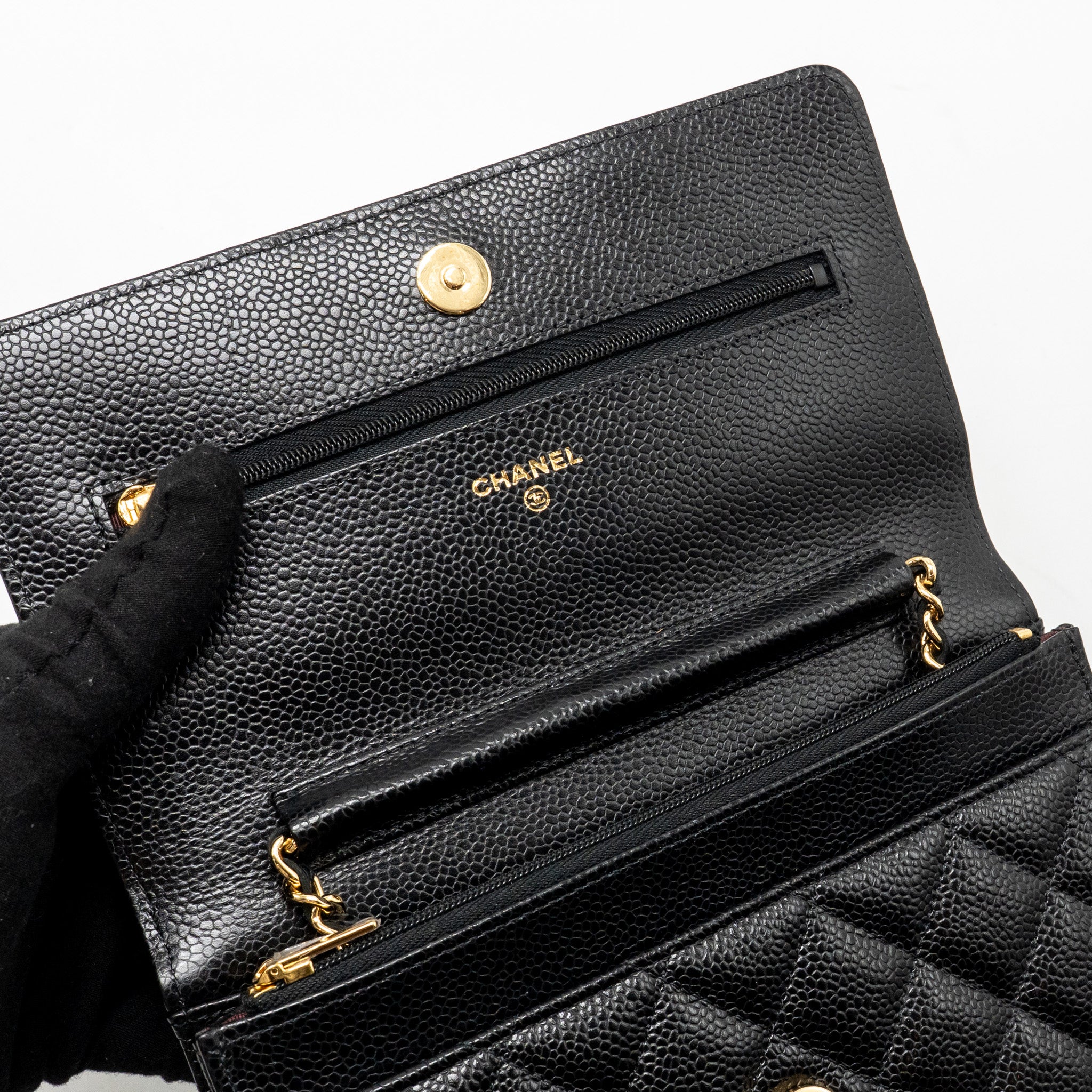 chanel-classic-wallet-on-chain-caviar-black-ghw-23
